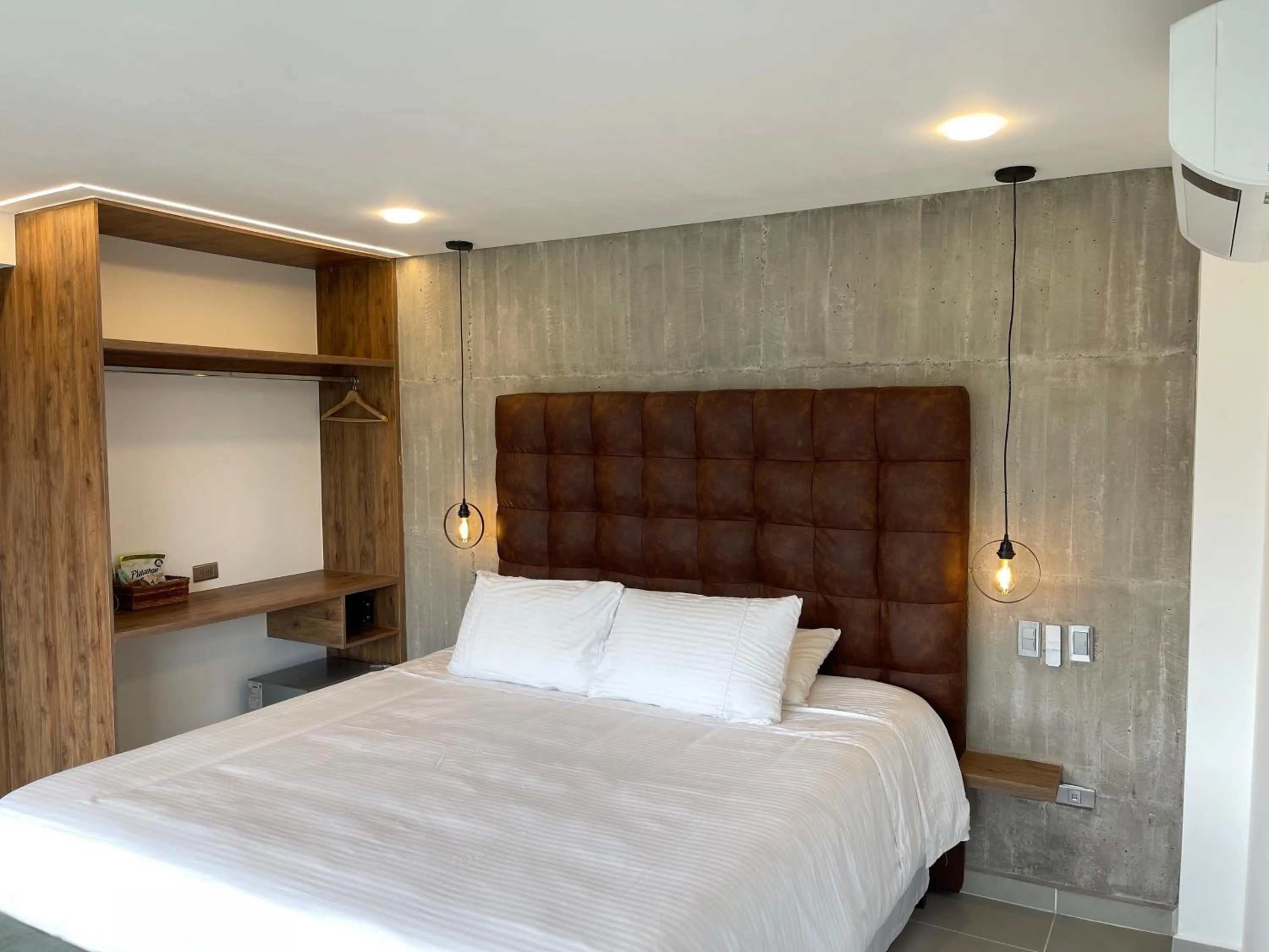 Photo of the whole room, Bed in Hotel El Mirador del Cocora