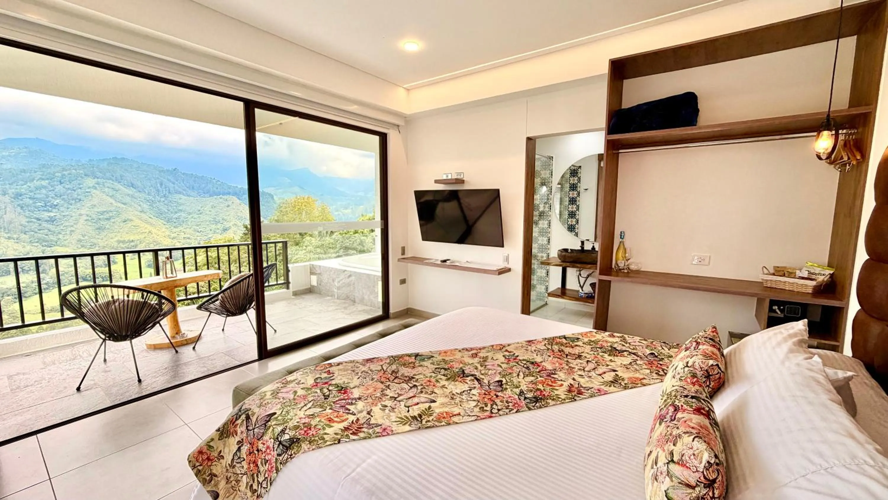 Photo of the whole room, Bed in Hotel El Mirador del Cocora