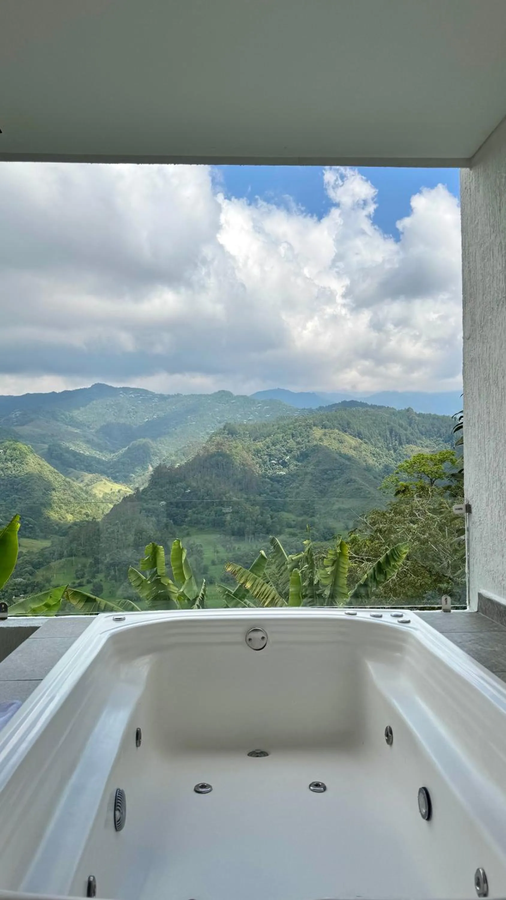 Hot Tub in Hotel El Mirador del Cocora