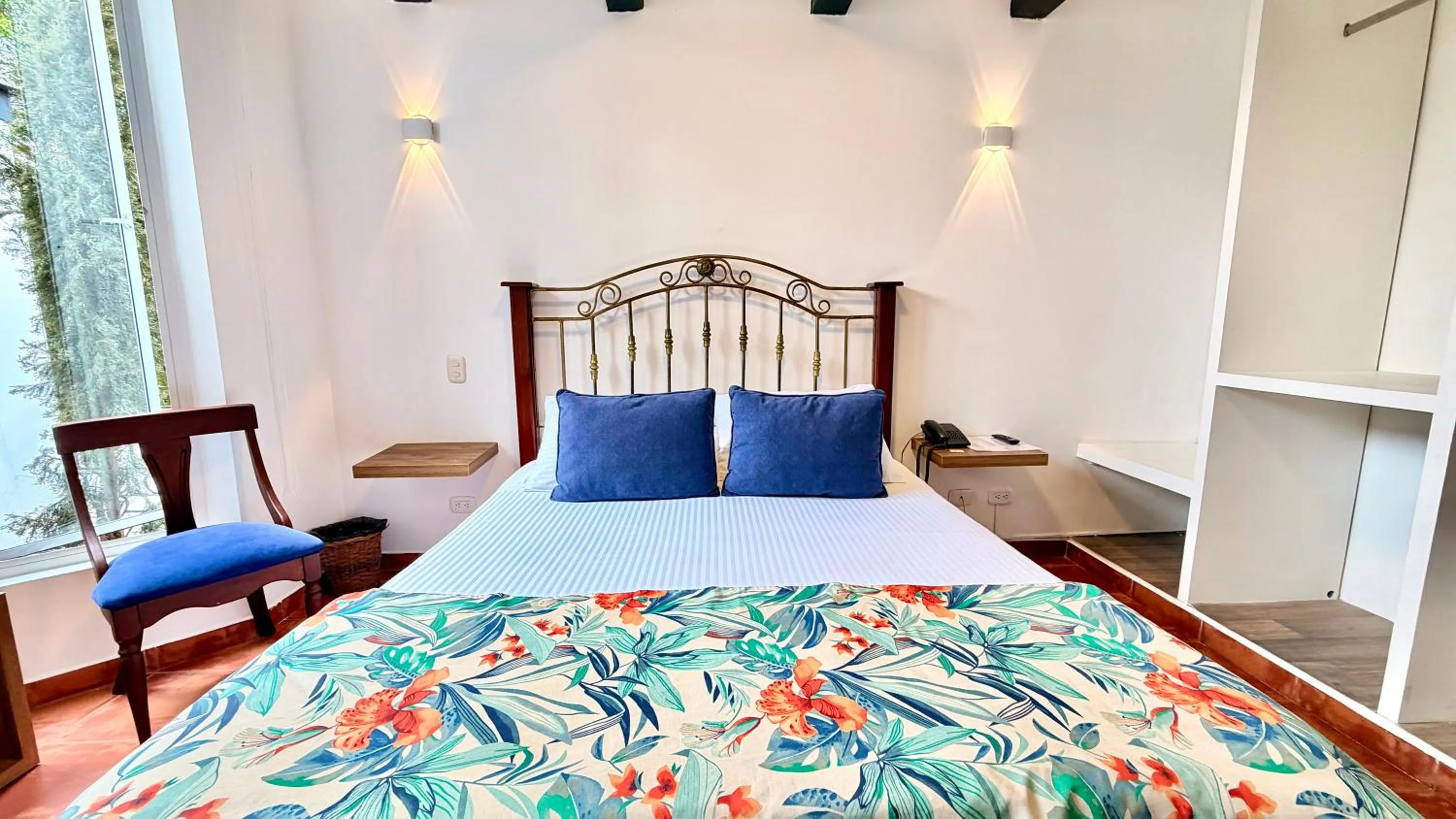 Photo of the whole room, Bed in Hotel El Mirador del Cocora