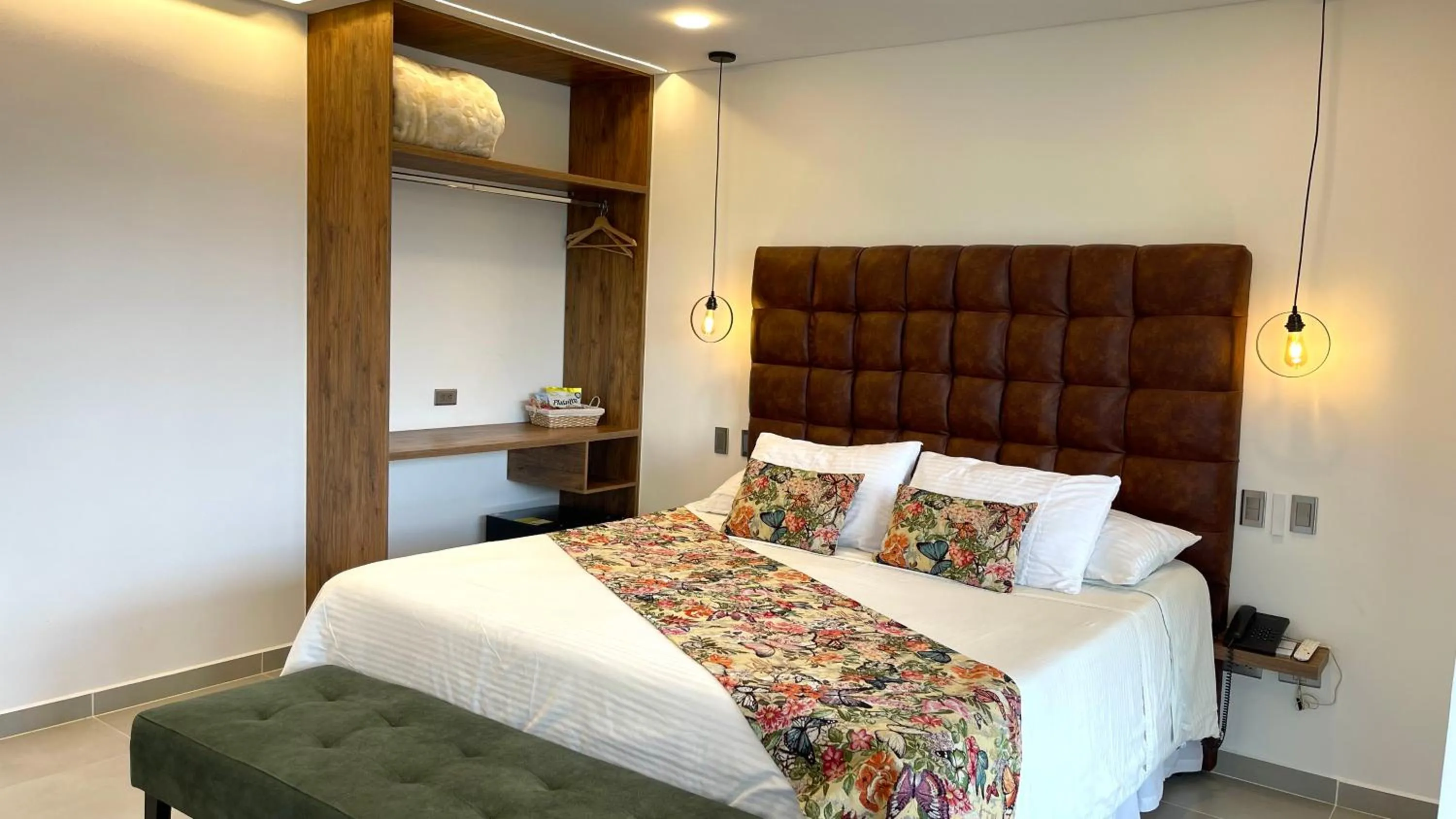 Photo of the whole room, Bed in Hotel El Mirador del Cocora