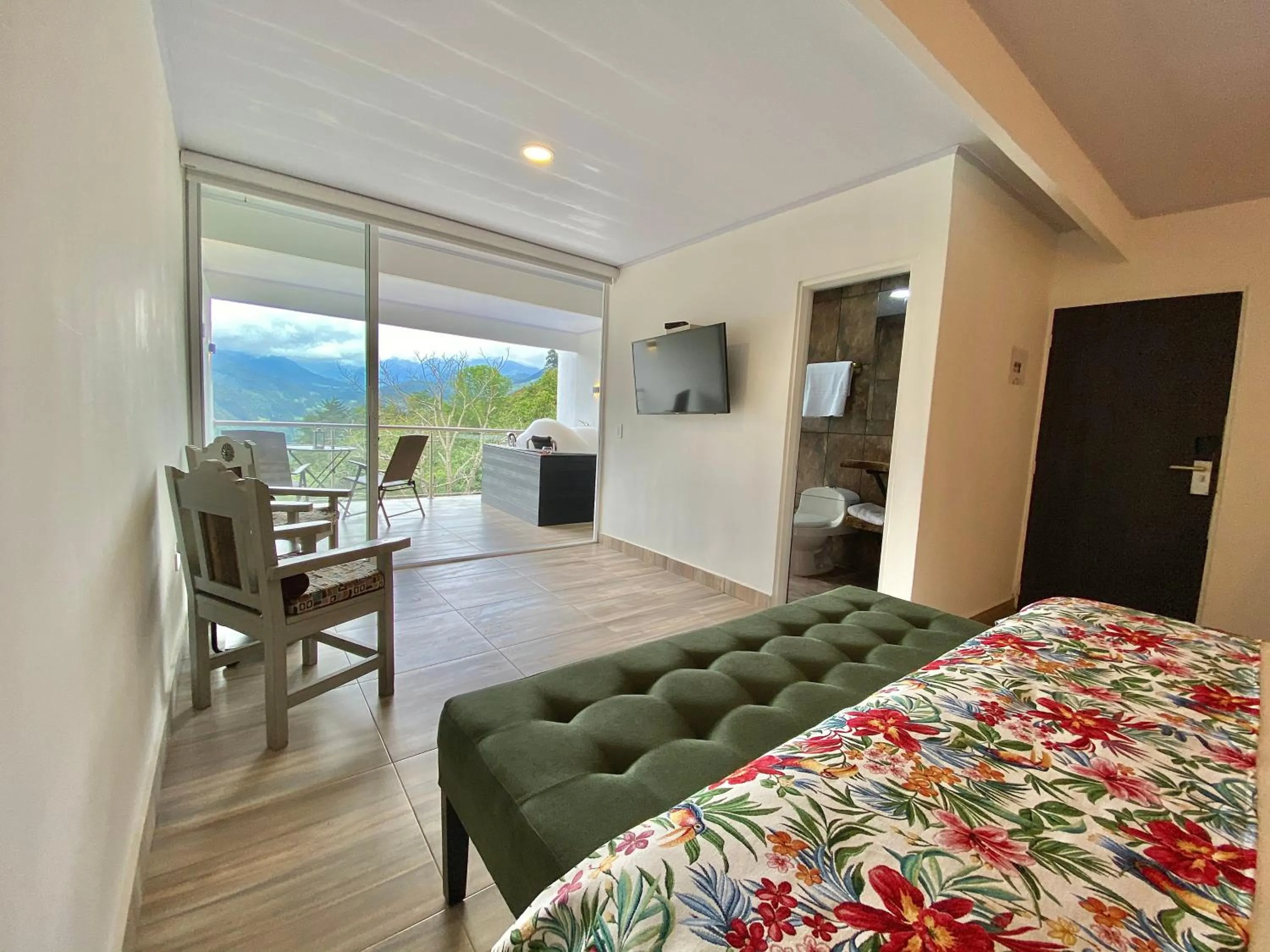 Photo of the whole room, Bed in Hotel El Mirador del Cocora