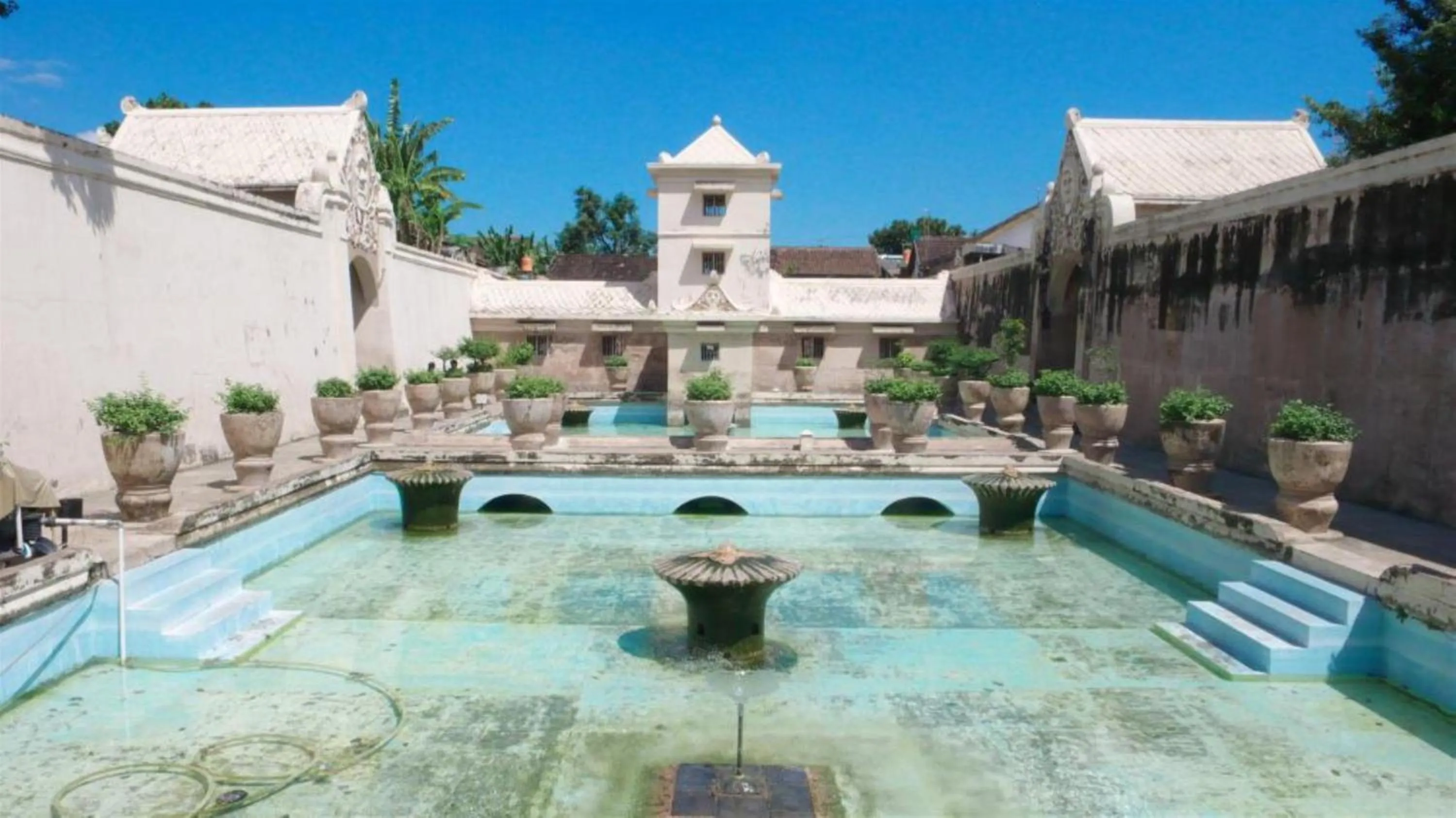 Other in Losmen 2000 Tiga