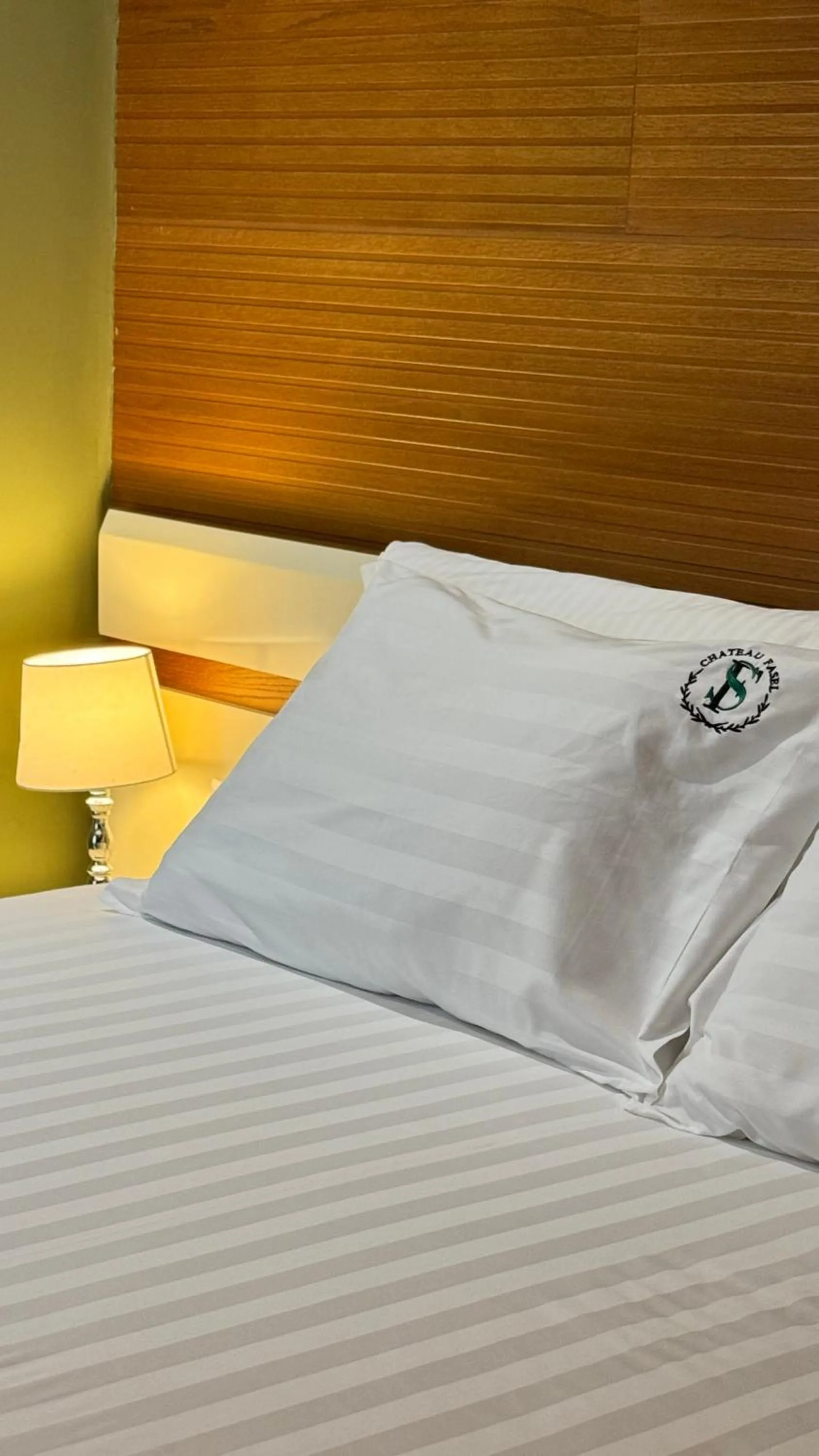 Bedroom, Bed in Chateau Fasel