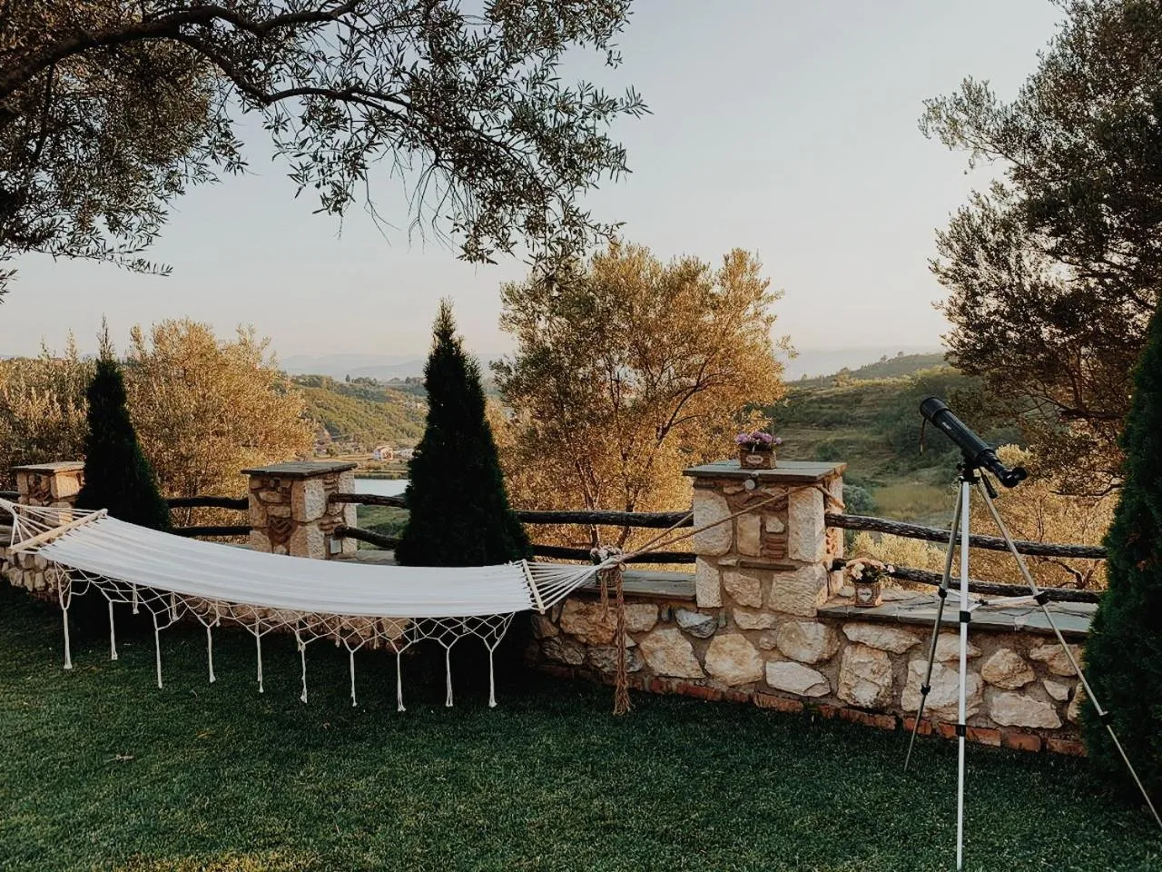 Property building in Chateau Fasel