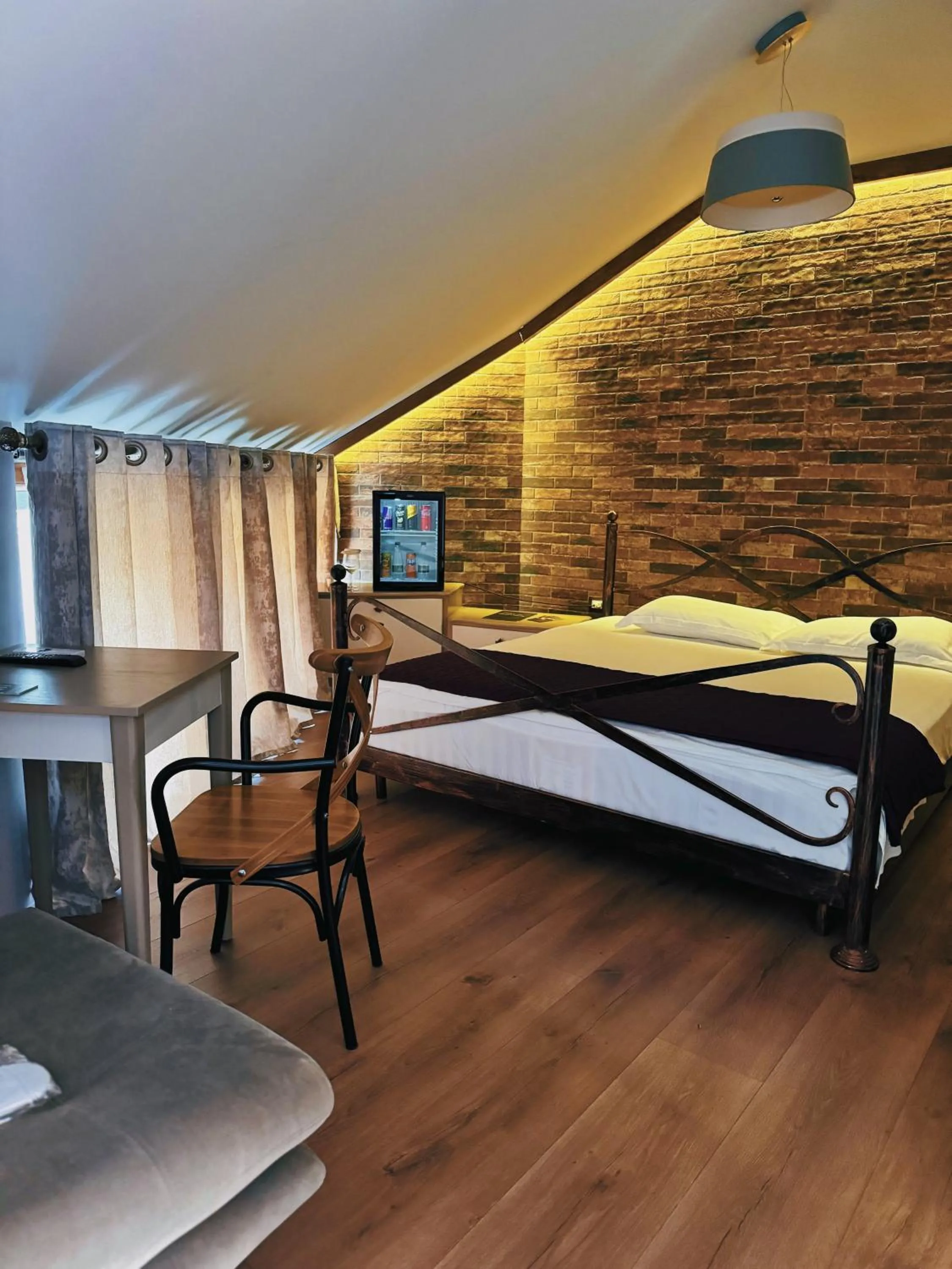 Bedroom, Bed in Chateau Fasel