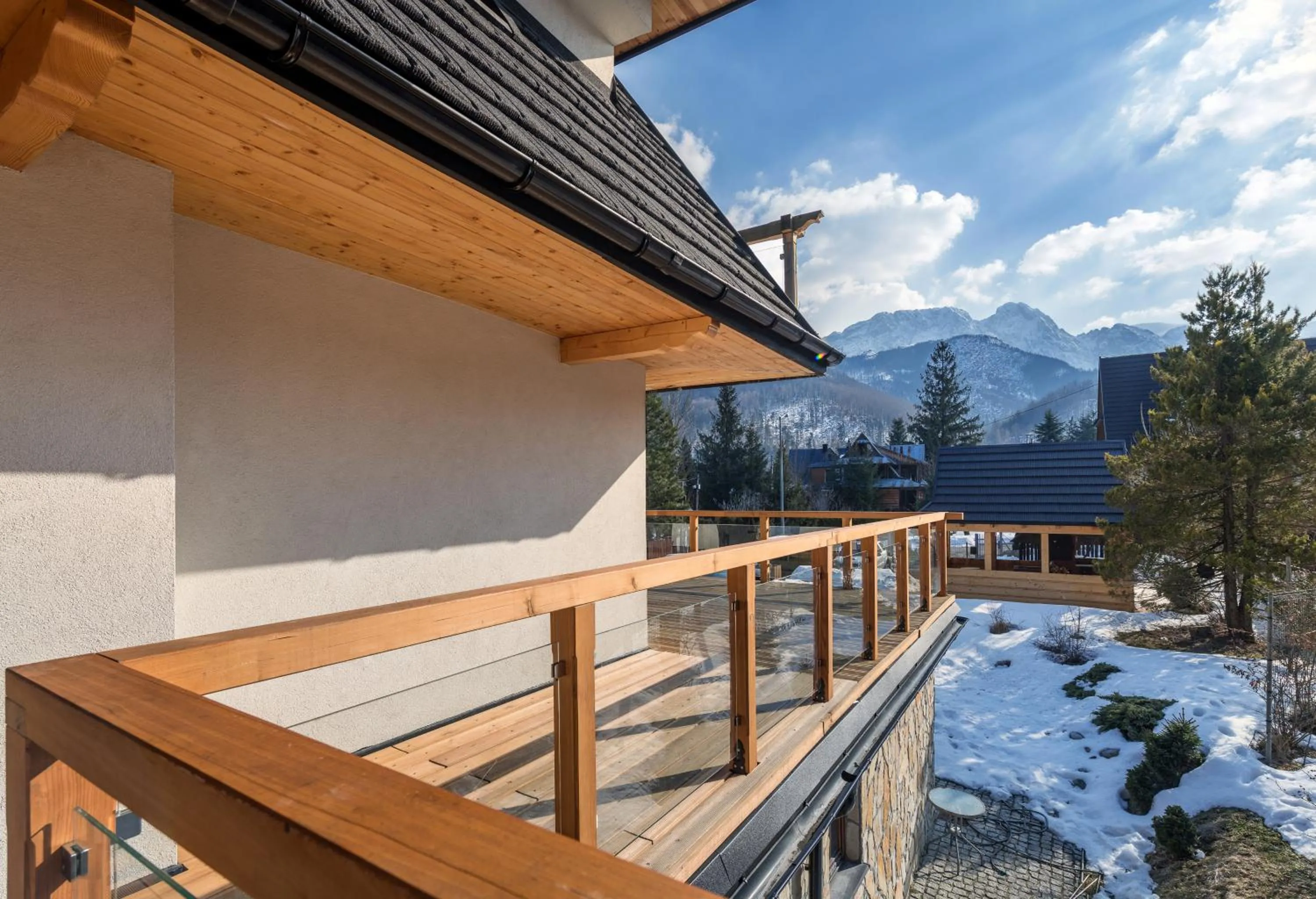 Property building in Willa Regle