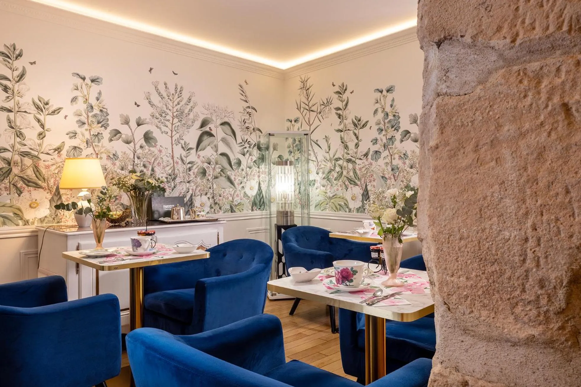 Breakfast in Relais Hôtel du Vieux Paris