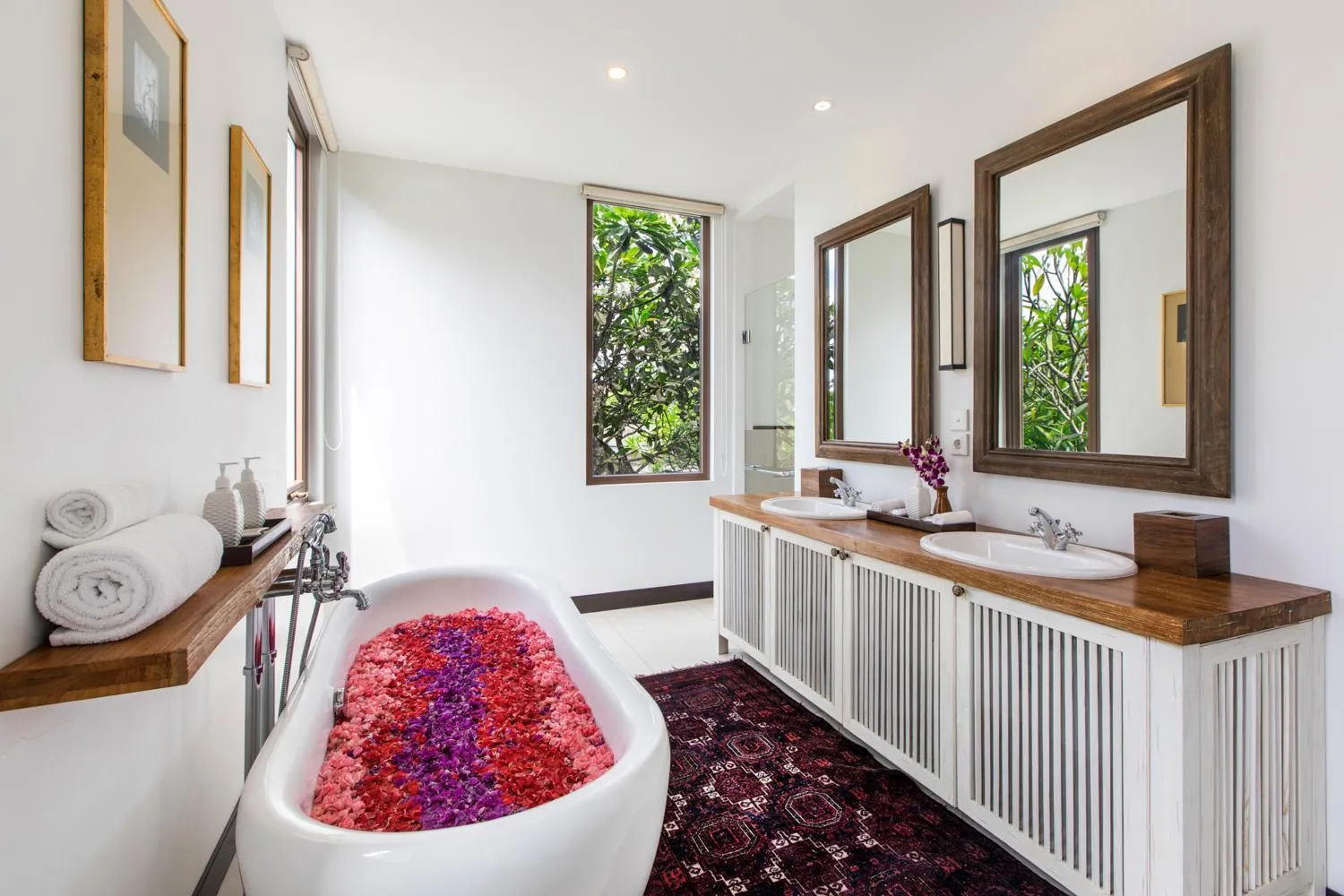 Hot Tub in Villa Pantai Karang