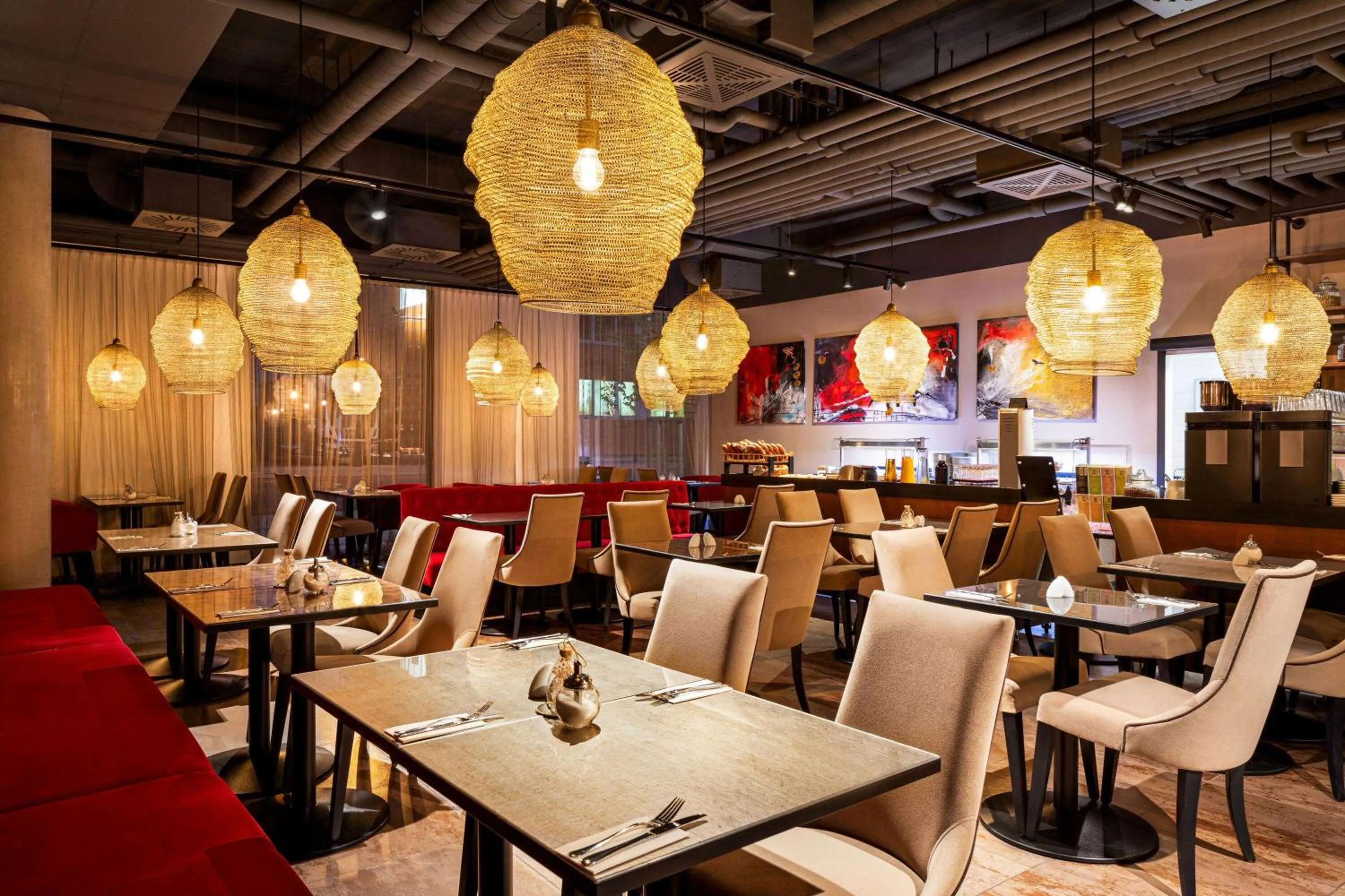 Restaurant/places to eat in Amedia Linz, Trademark Collection by Wyndham