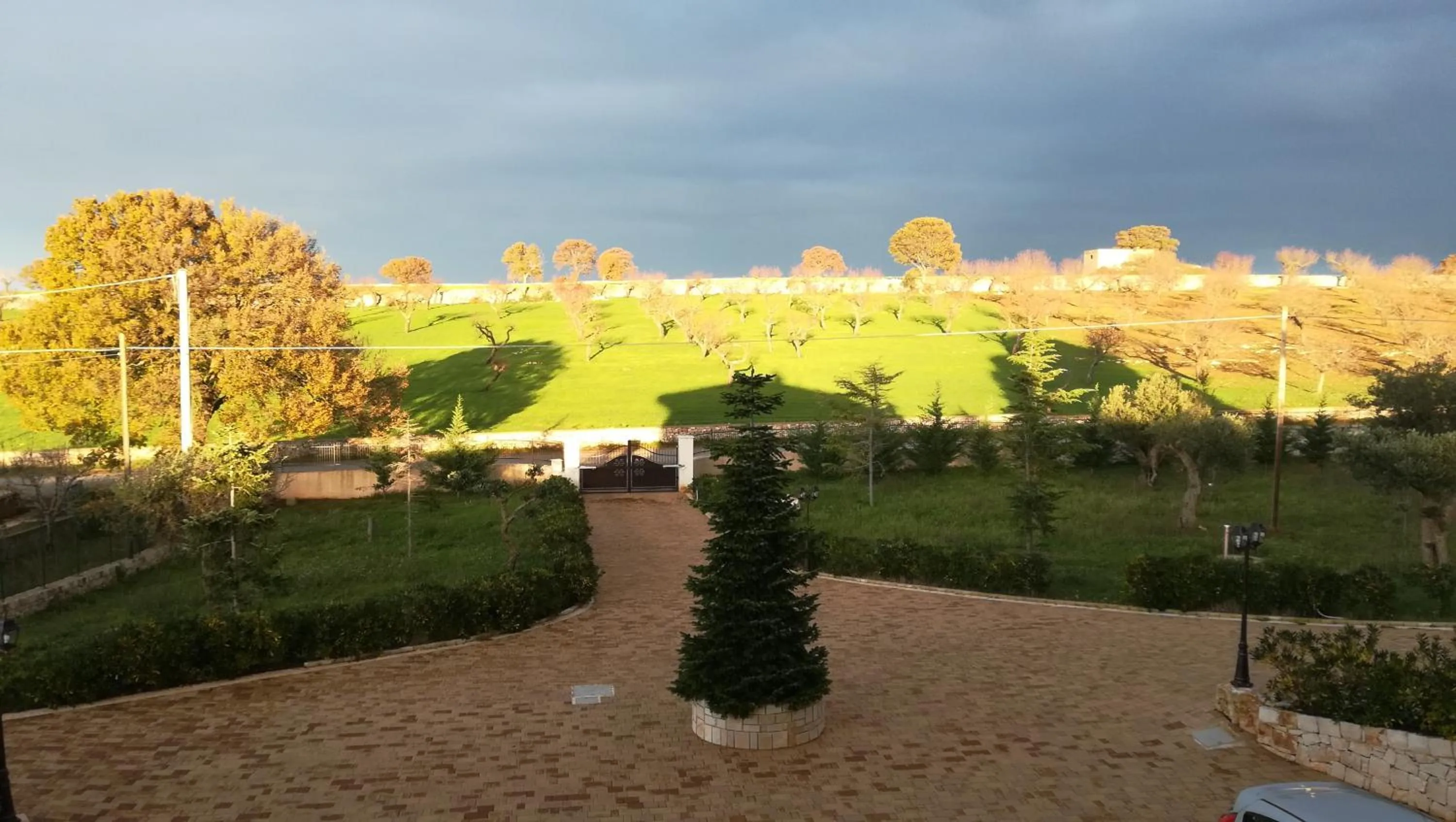 Quiet street view in Eremo del Dottó