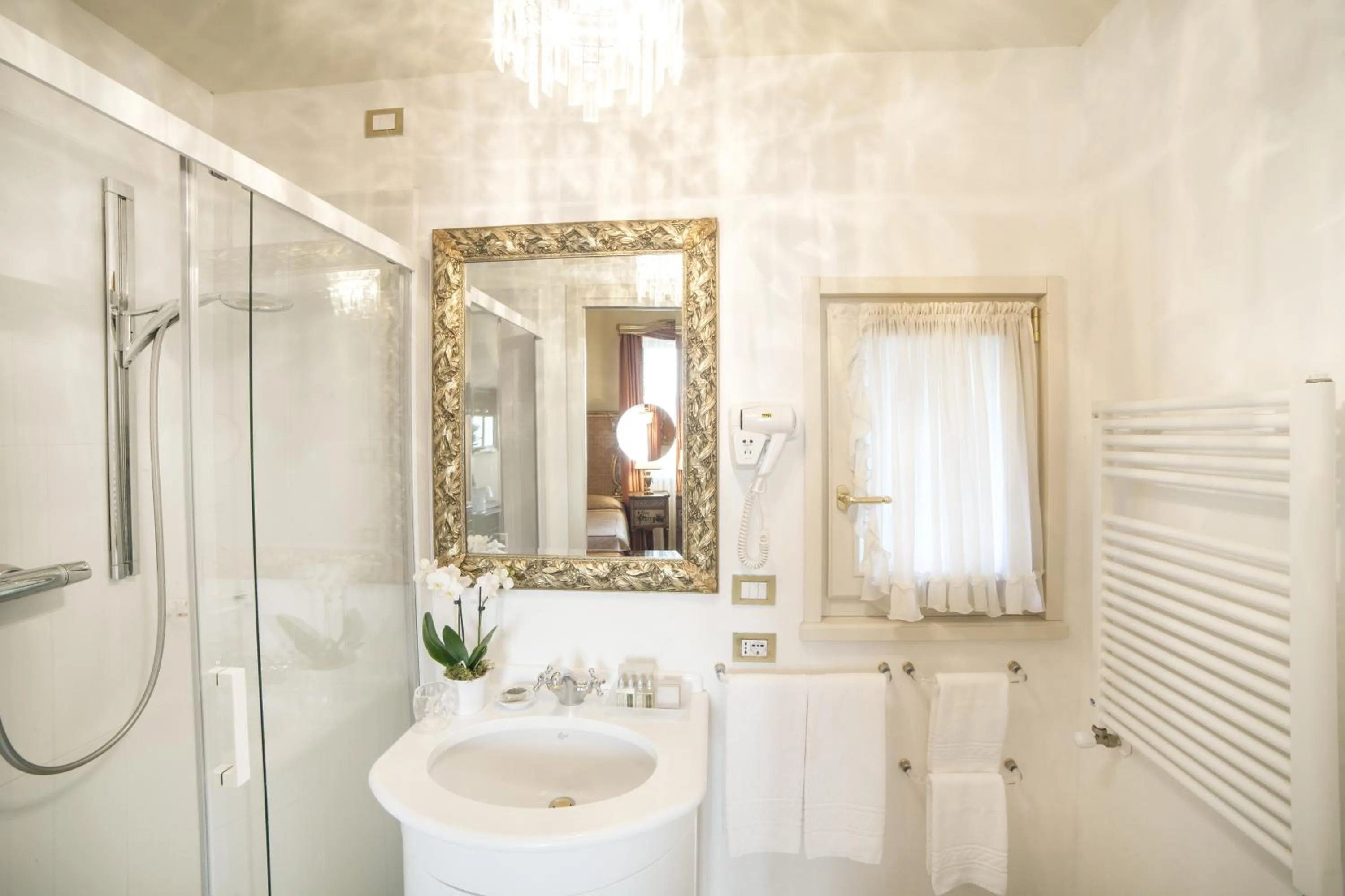 Shower in Relais Fra' Lorenzo