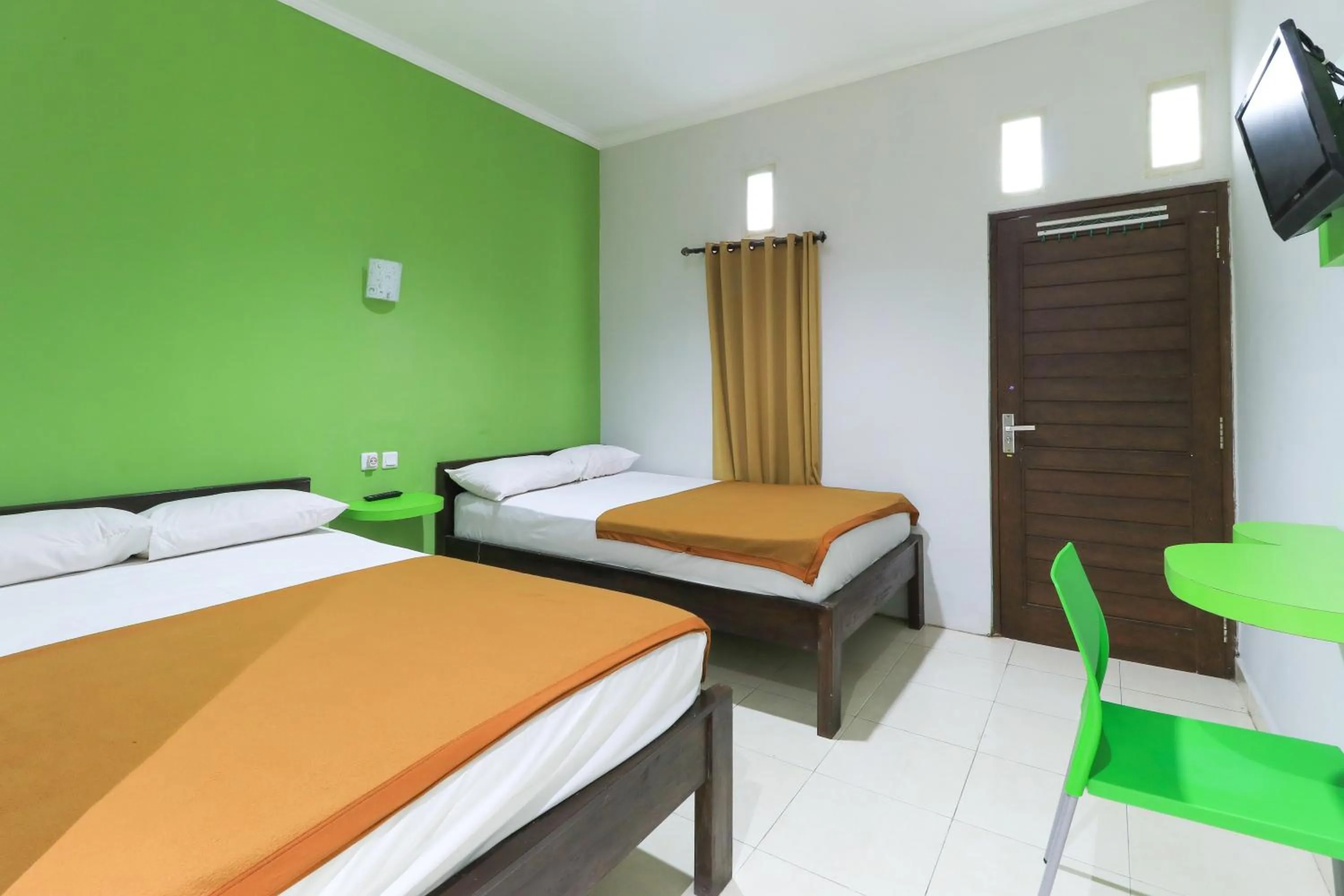 Bedroom, Bed in Hotel Warta Putra