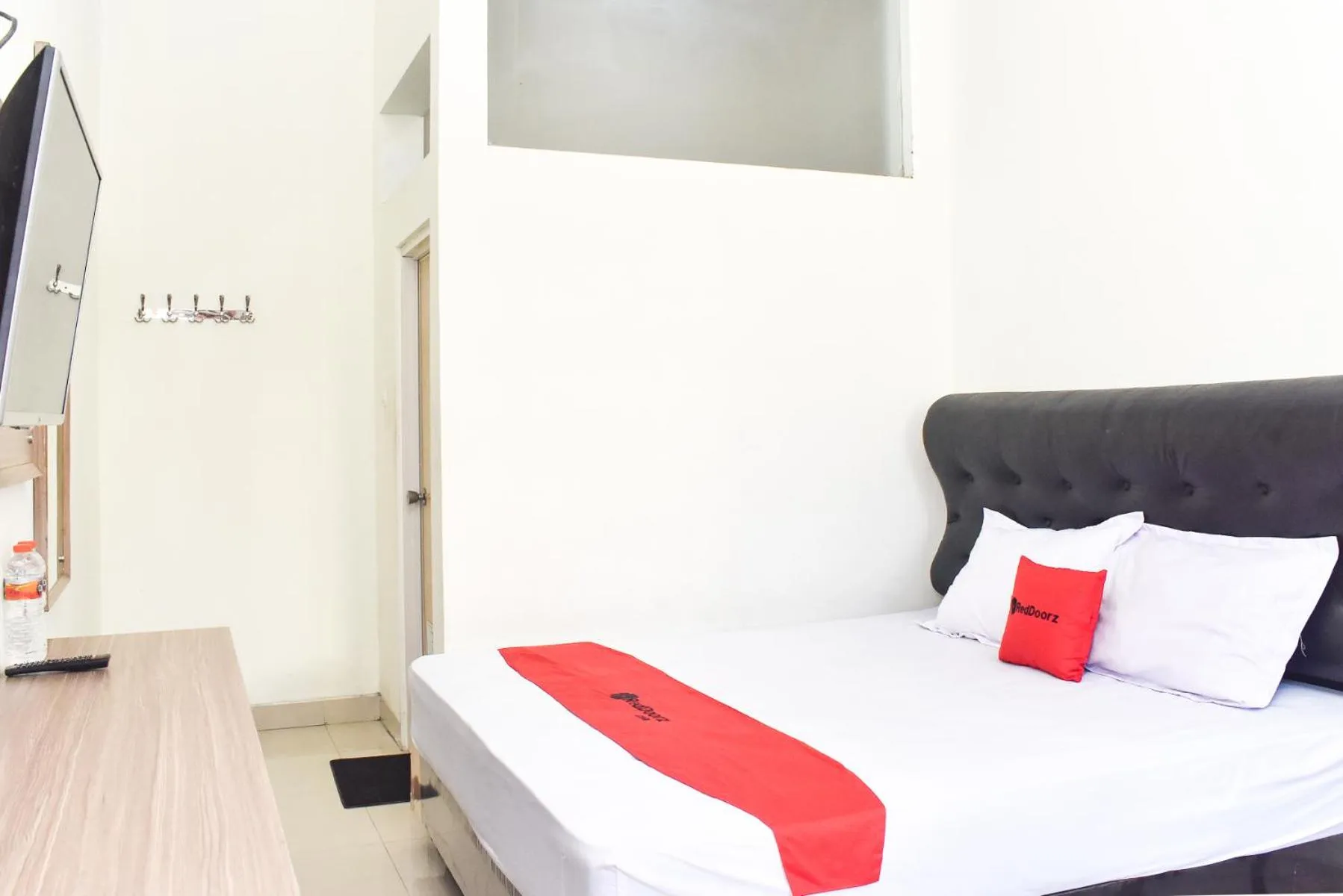 Bedroom, Bed in RedDoorz near Alun Alun Wonosobo