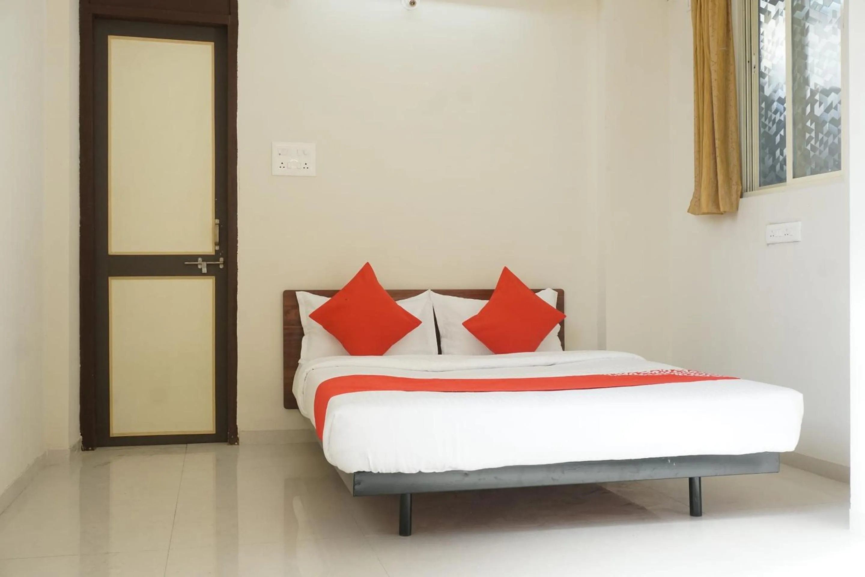 Bedroom, Bed in Hotel O Arusai