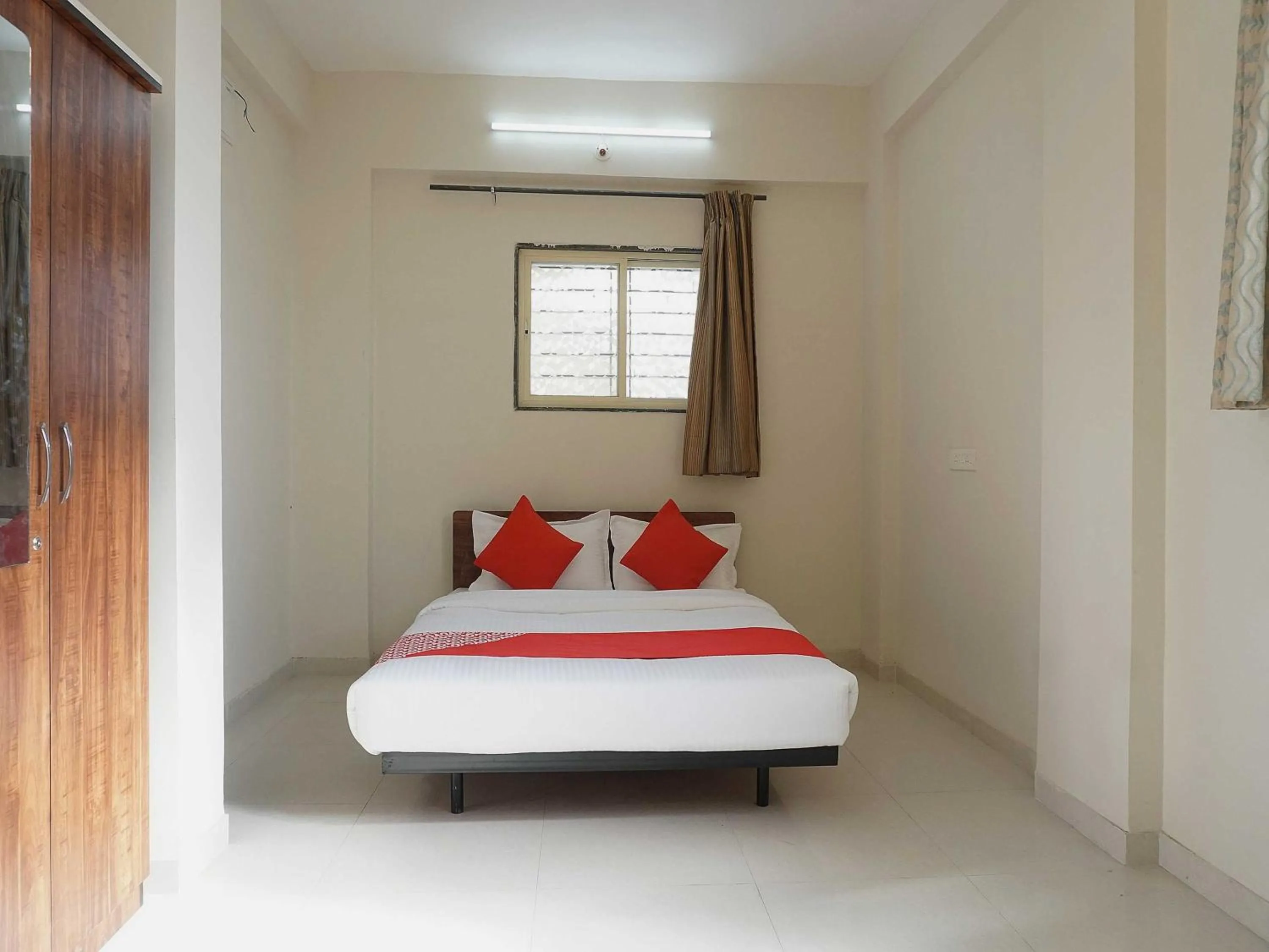 Bedroom, Bed in Hotel O Arusai