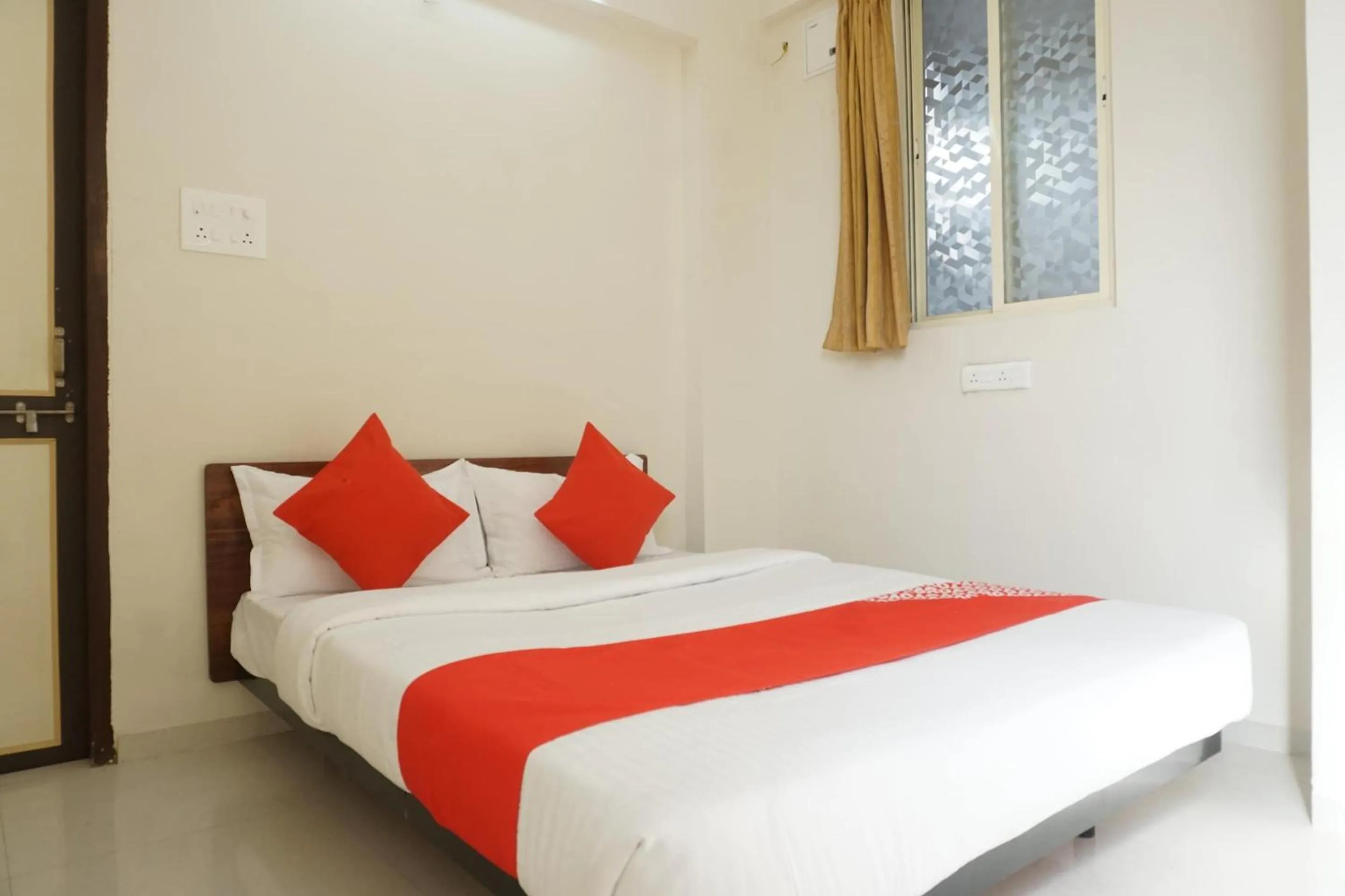 Bedroom, Bed in Hotel O Arusai