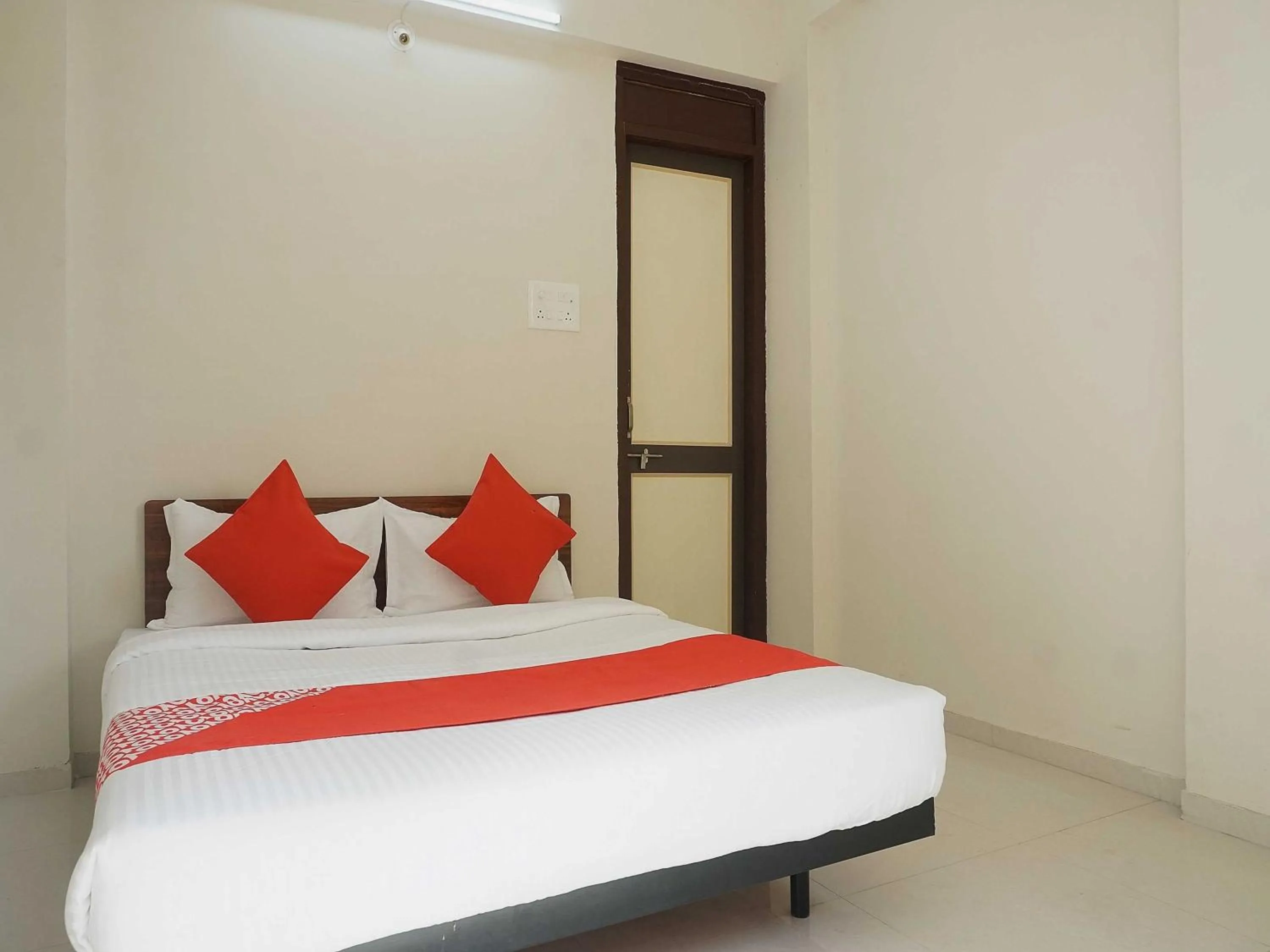 Bedroom, Bed in Hotel O Arusai