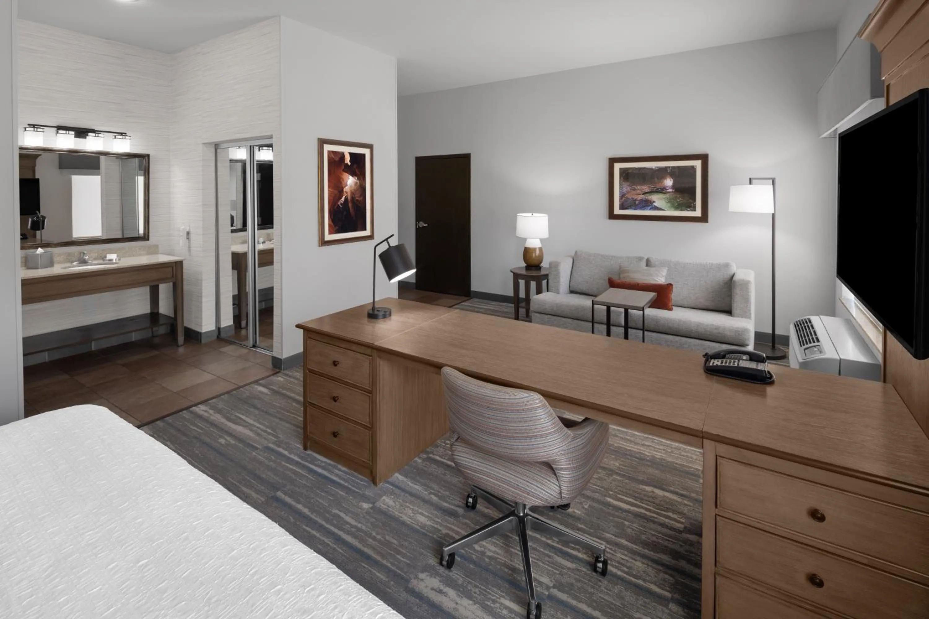 Bed in Hampton Inn & Suites Springdale/Zion National Park