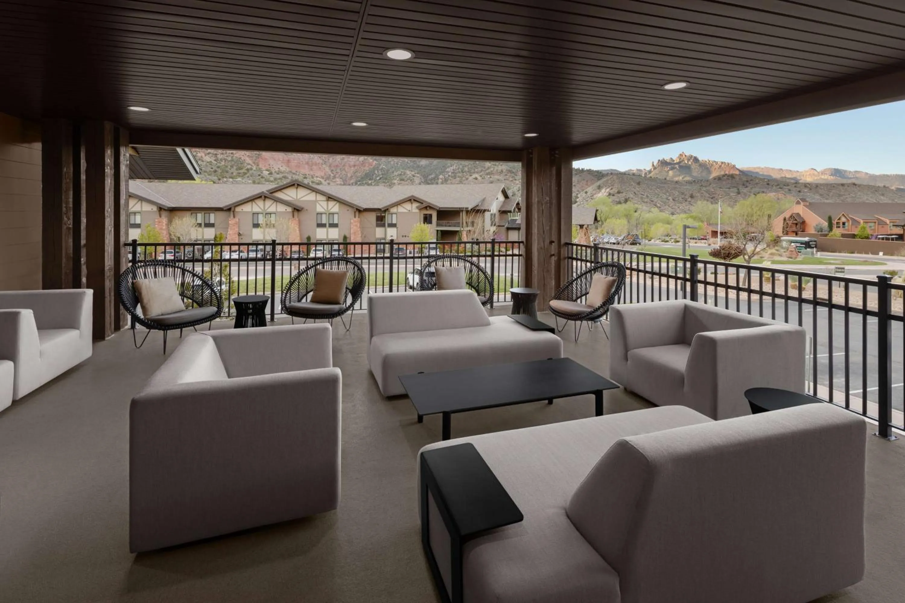 Patio in Hampton Inn & Suites Springdale/Zion National Park