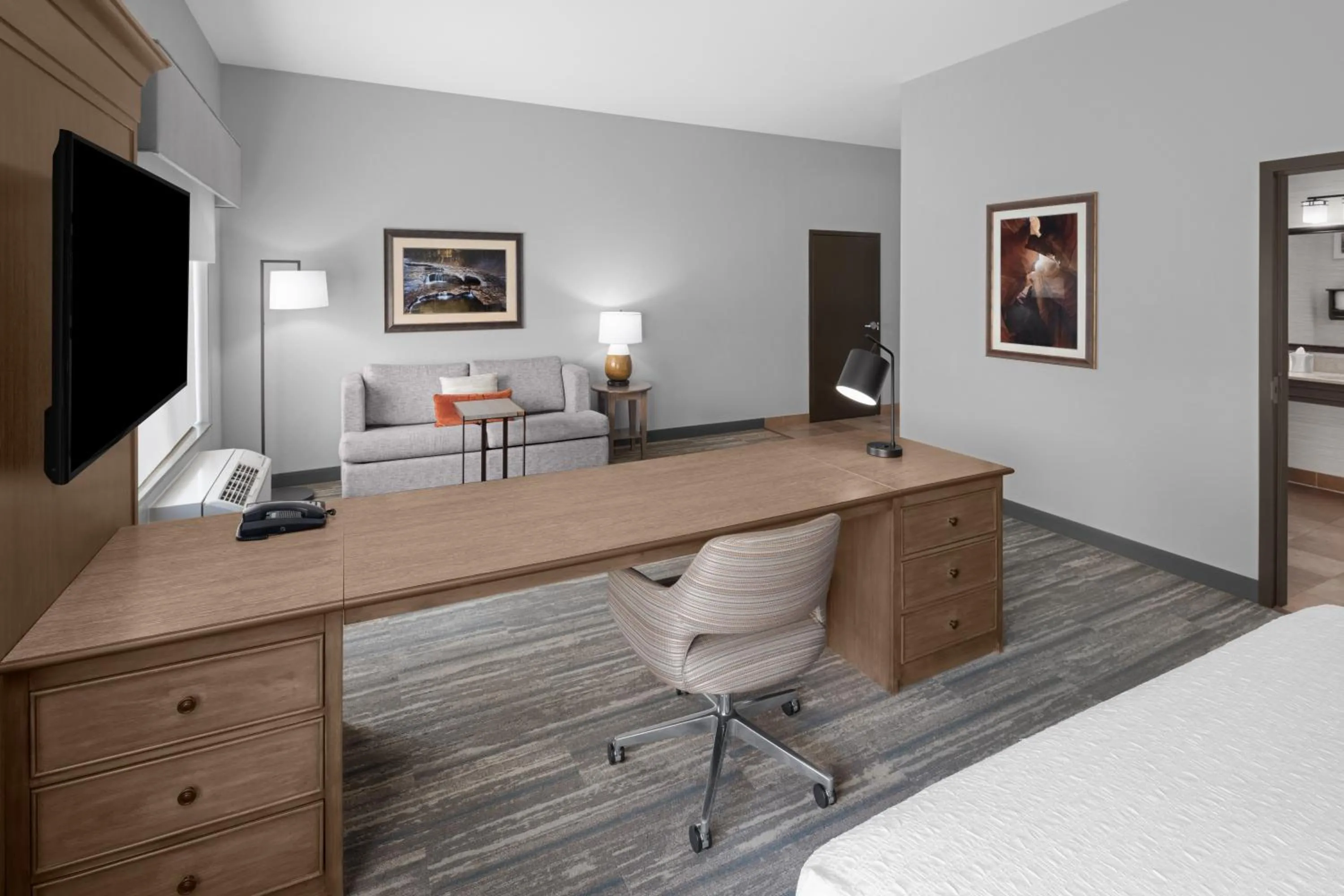 Bed in Hampton Inn & Suites Springdale/Zion National Park