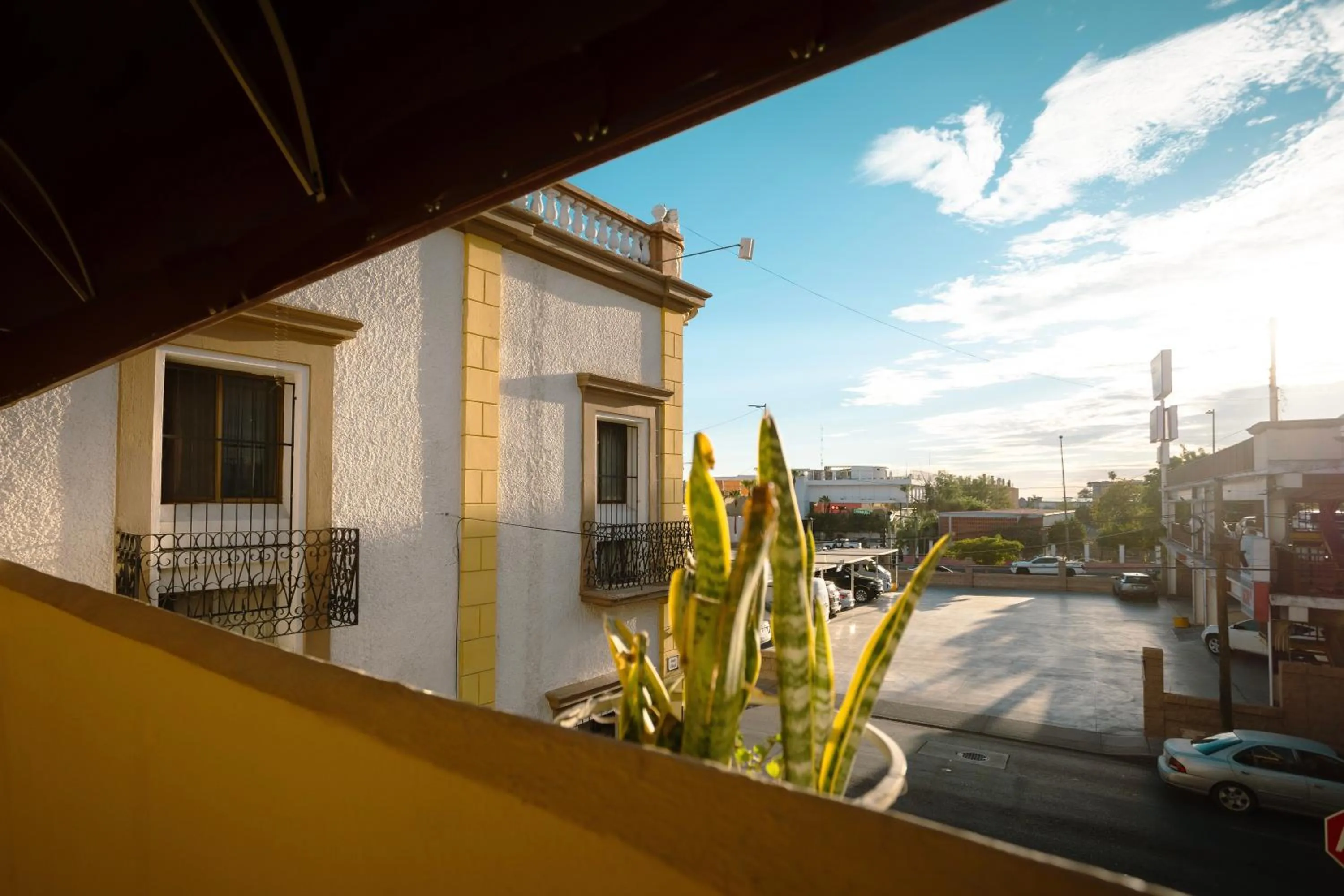 Property building in Hotel Suites Kino