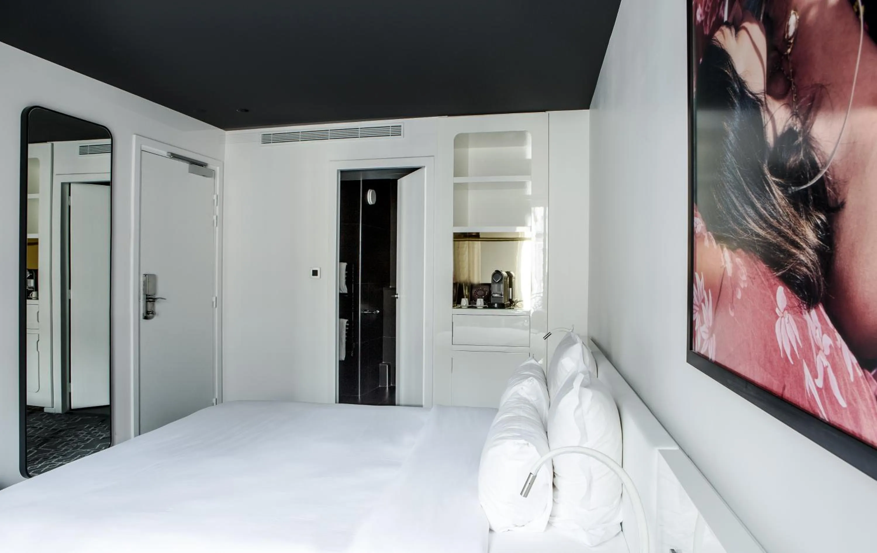 Bed in Le Général Hôtel