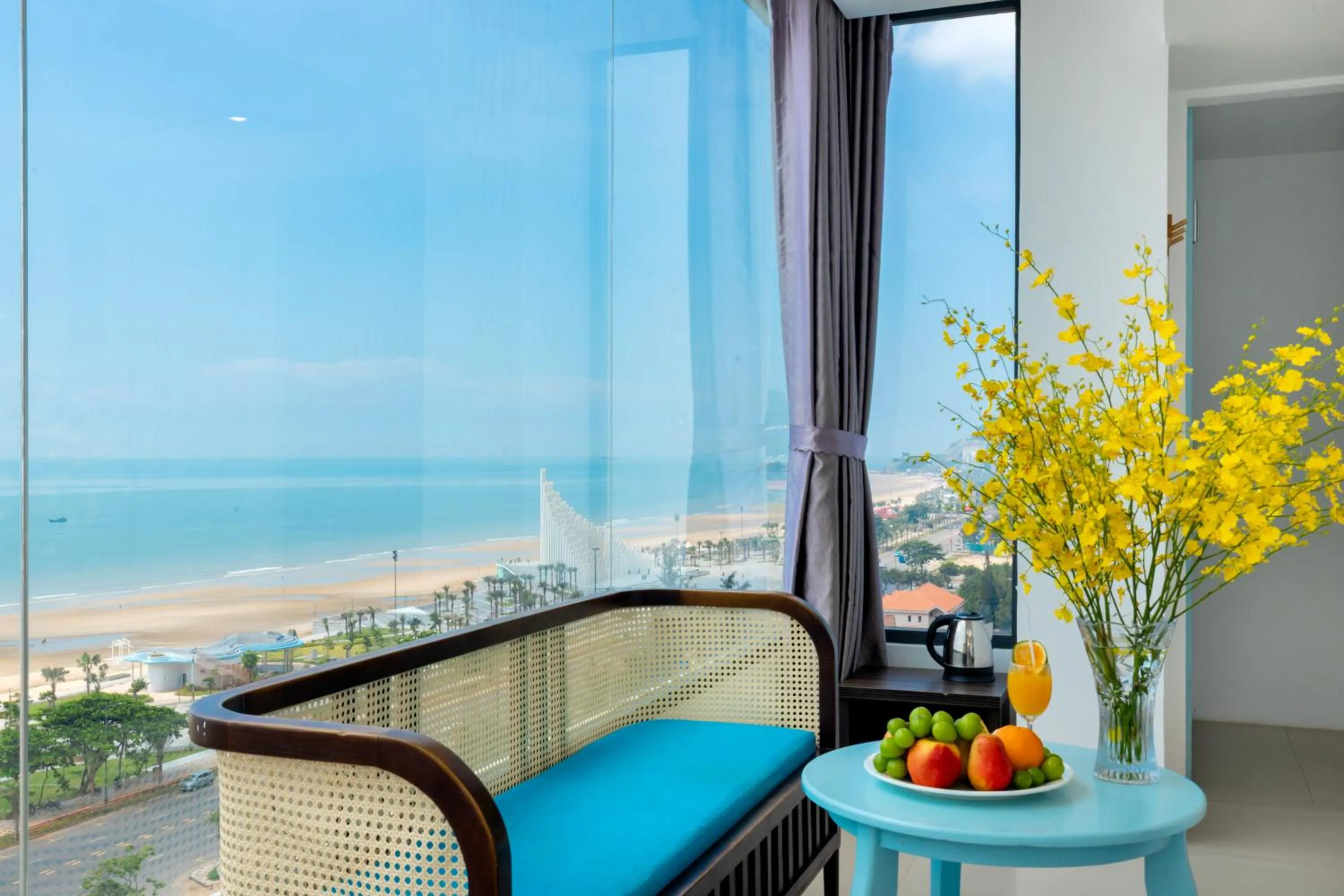 Day in Annata Beach Hotel