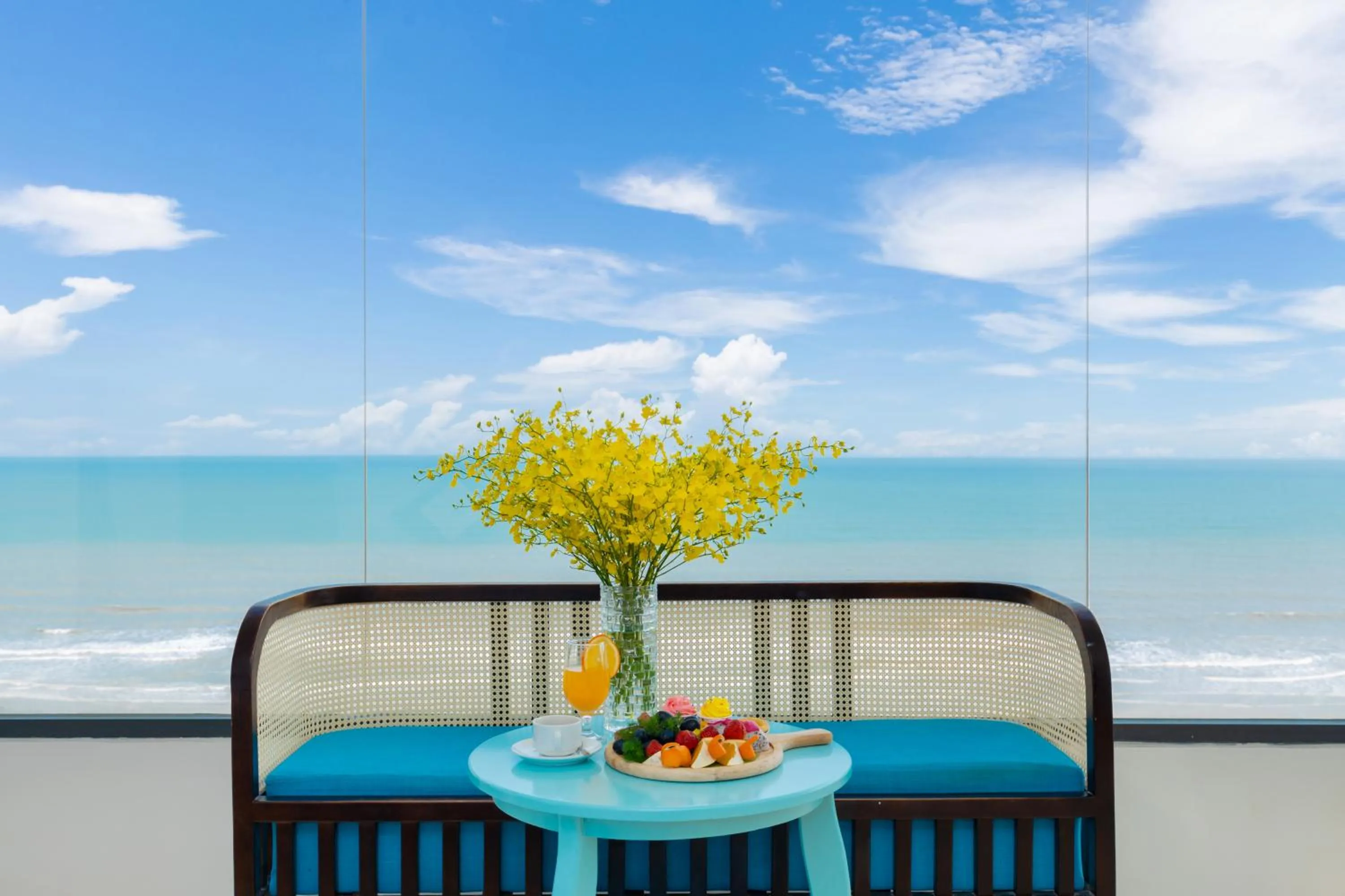 Day in Annata Beach Hotel