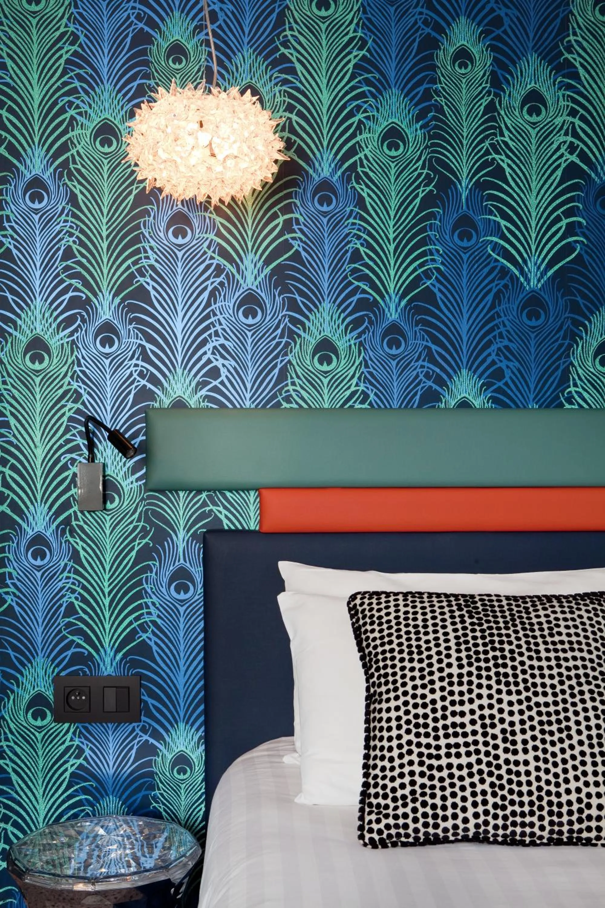 Decorative detail, Bed in Hotel Yllen Eiffel