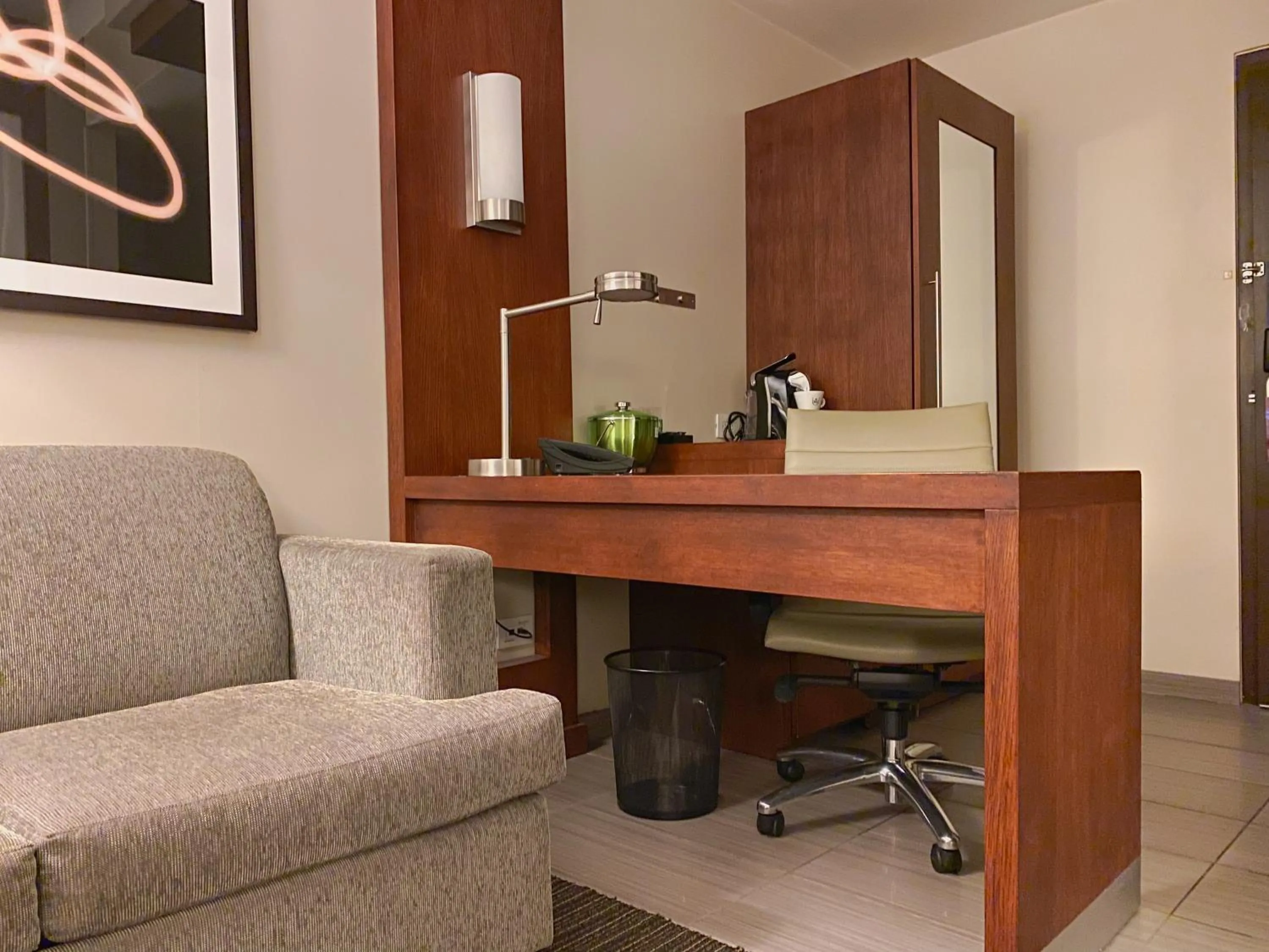 Seating area in Hyatt Place San Jose Pinares