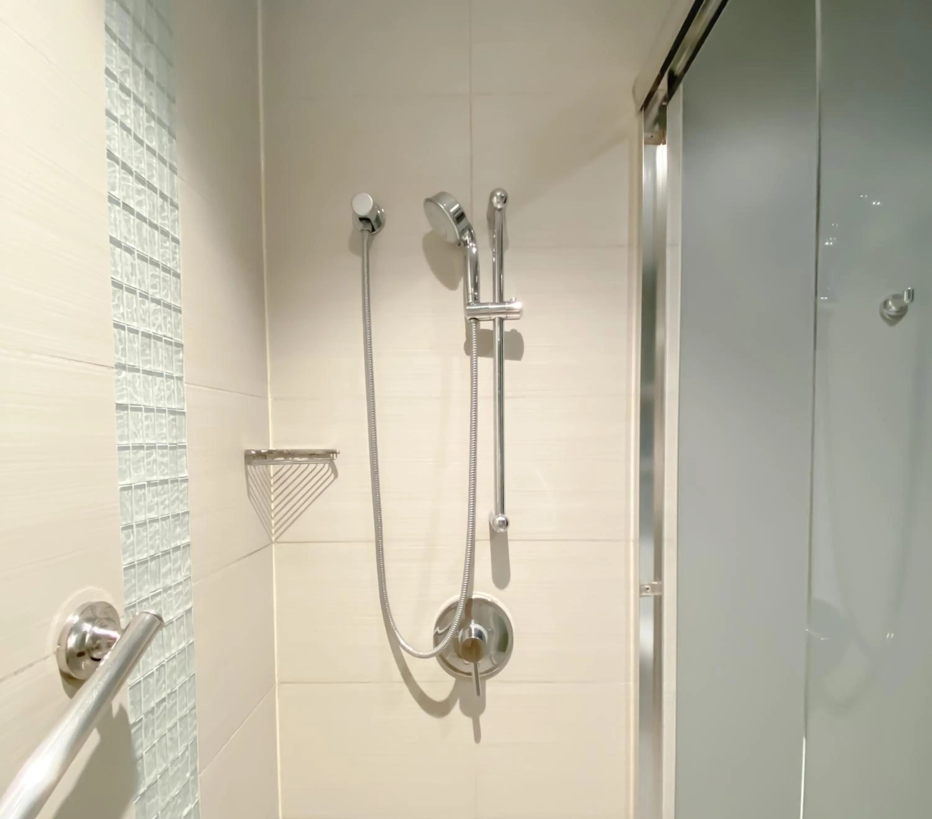 Shower in Hyatt Place San Jose Pinares