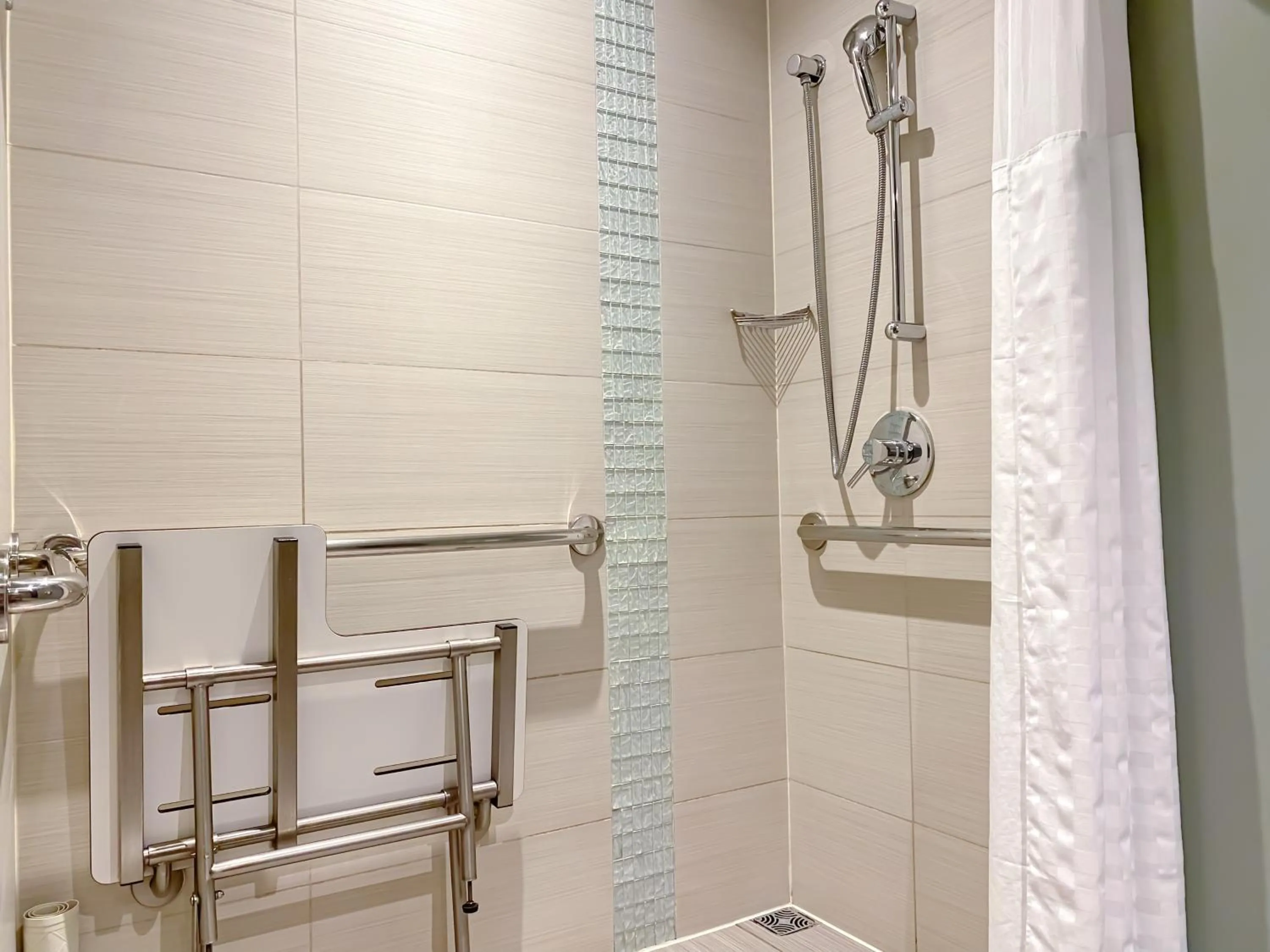 Shower in Hyatt Place San Jose Pinares