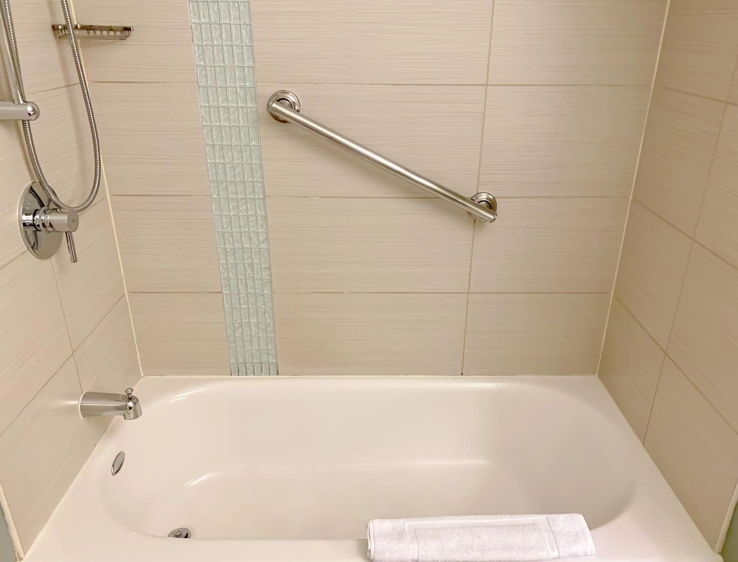 Bath in Hyatt Place San Jose Pinares