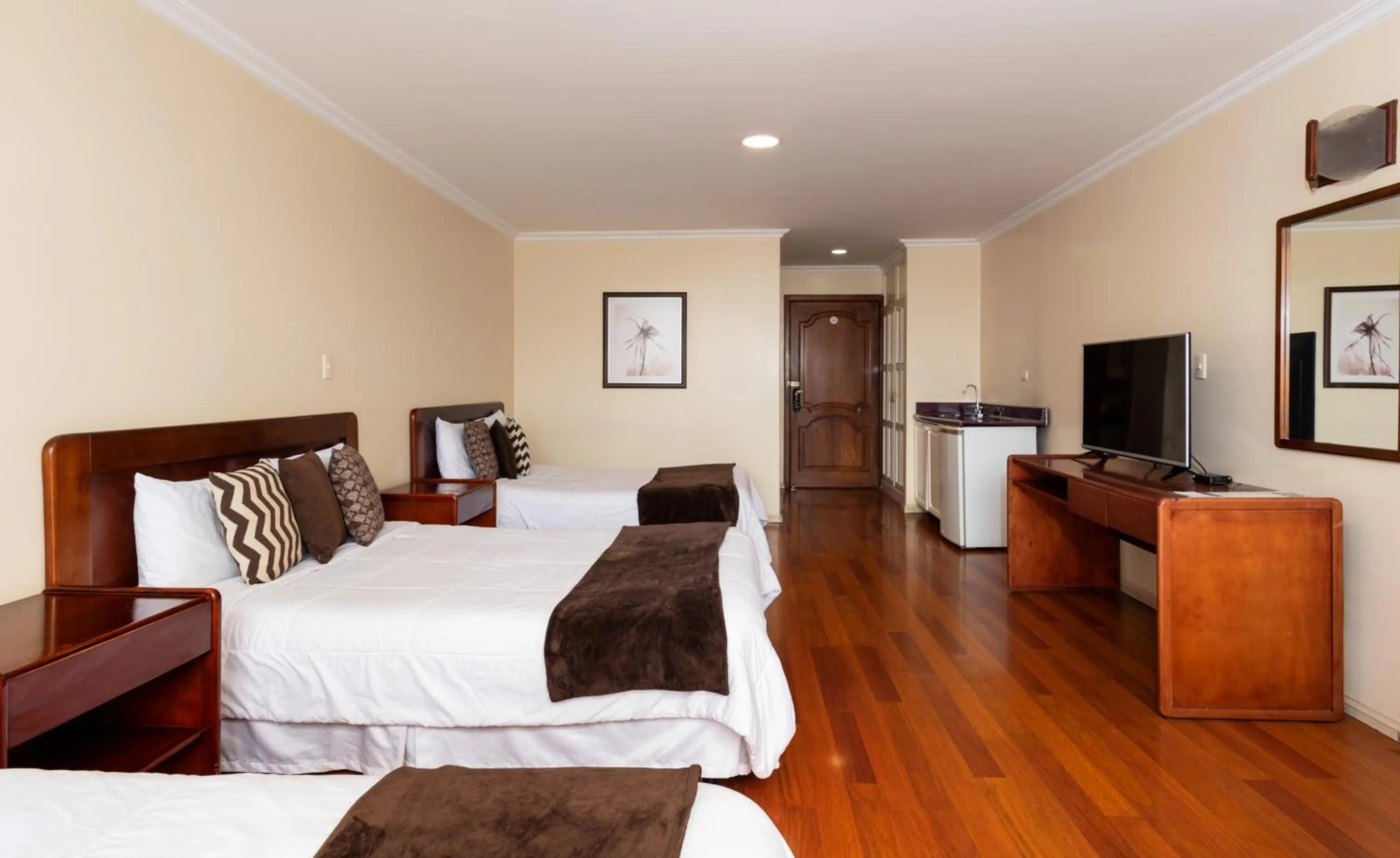 Bedroom, Bed in Hotel NASS Pinar del Lago