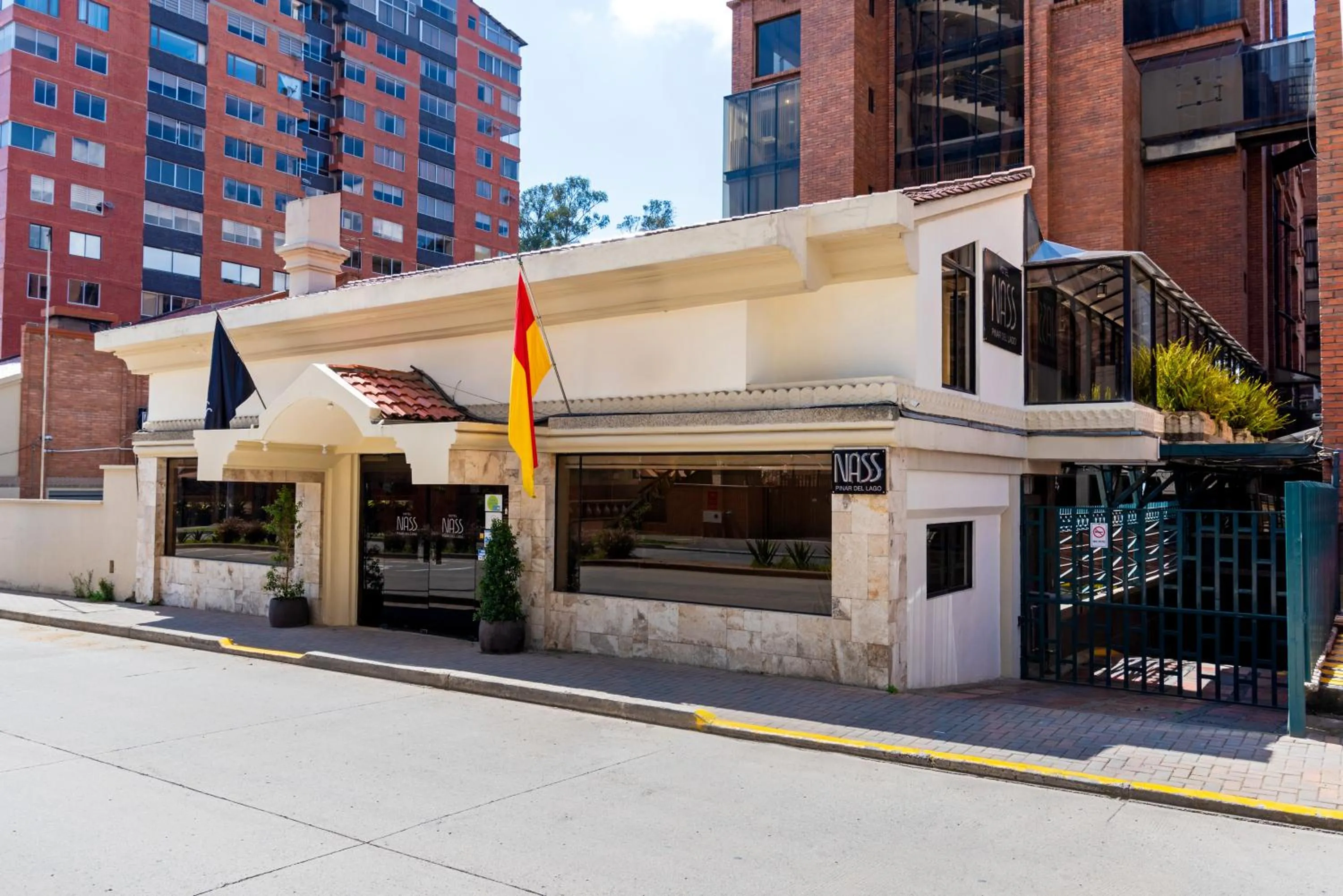 Facade/entrance in Hotel NASS Pinar del Lago