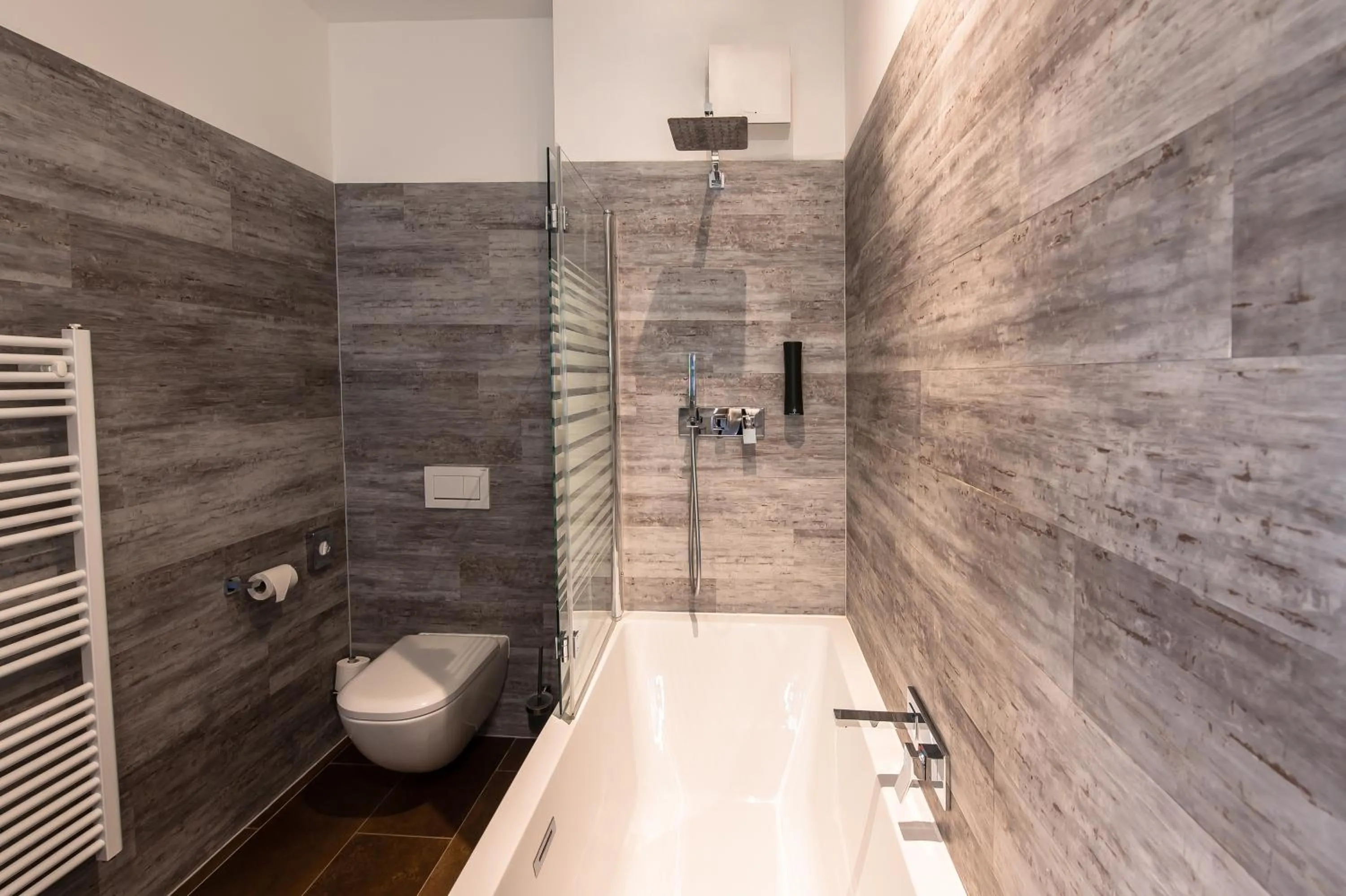 Toilet in premium by GS Hotel