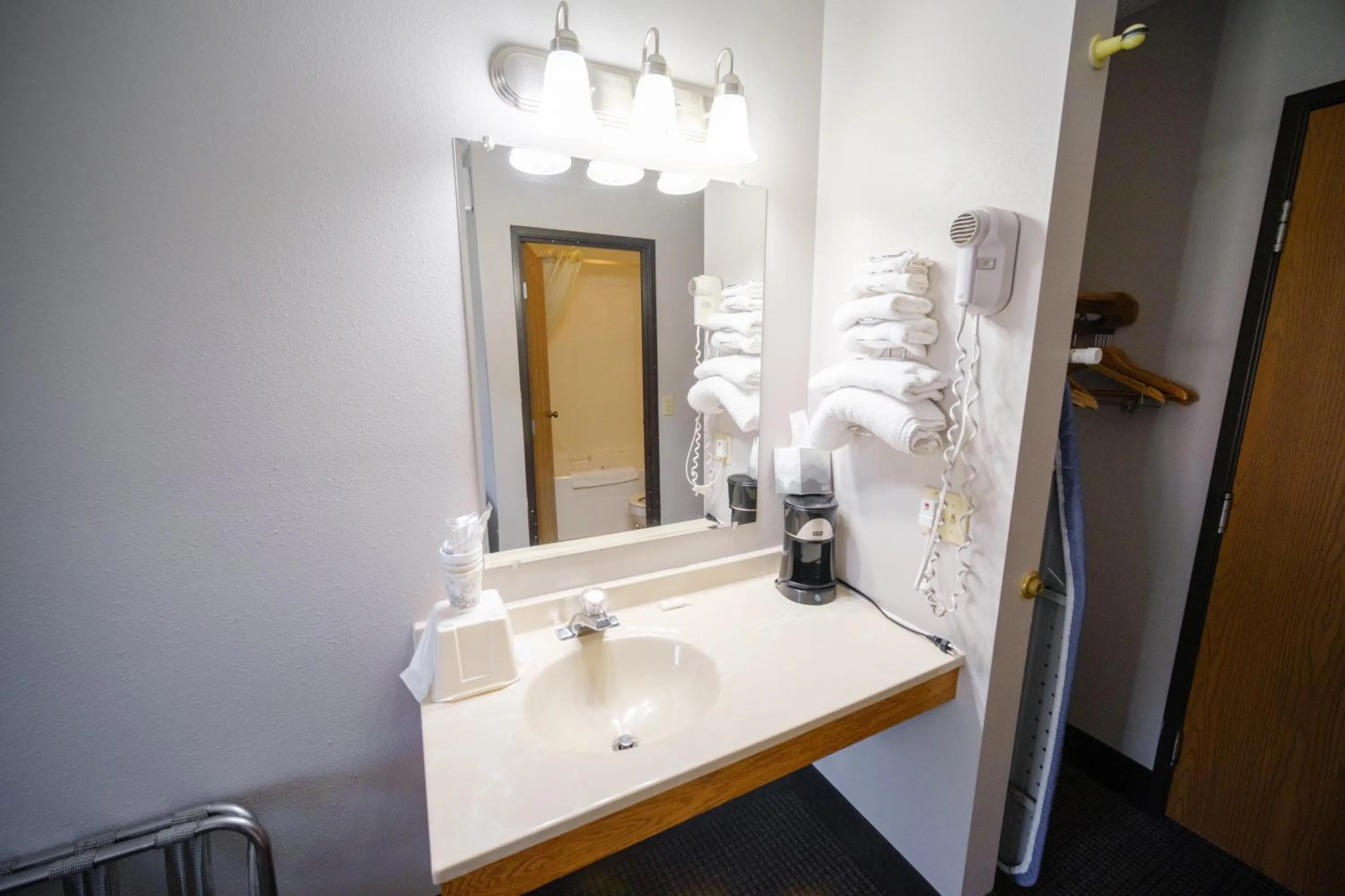 Bathroom in Westwood Inn & Suites Kimball I 90