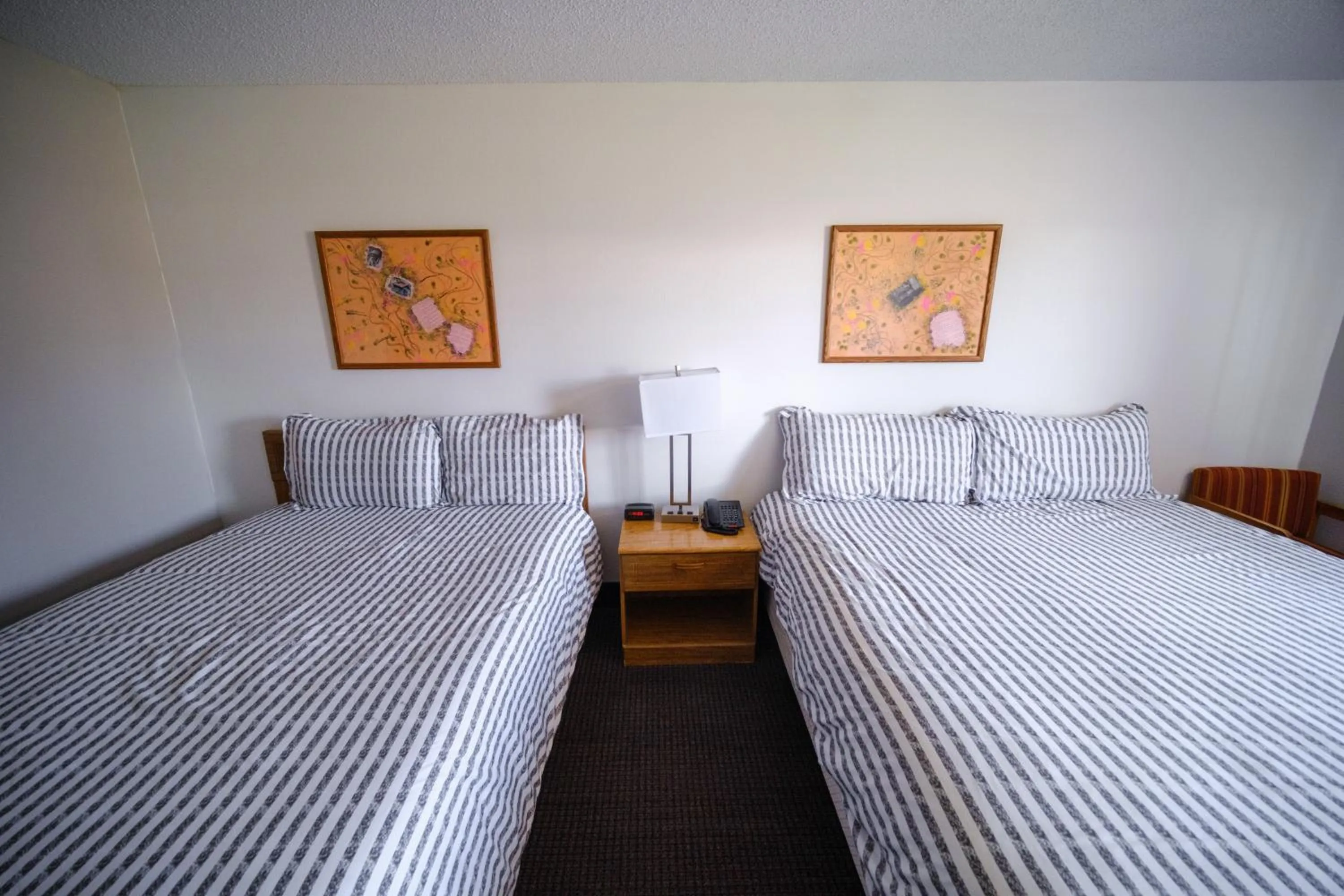 Bedroom, Bed in Westwood Inn & Suites Kimball I 90