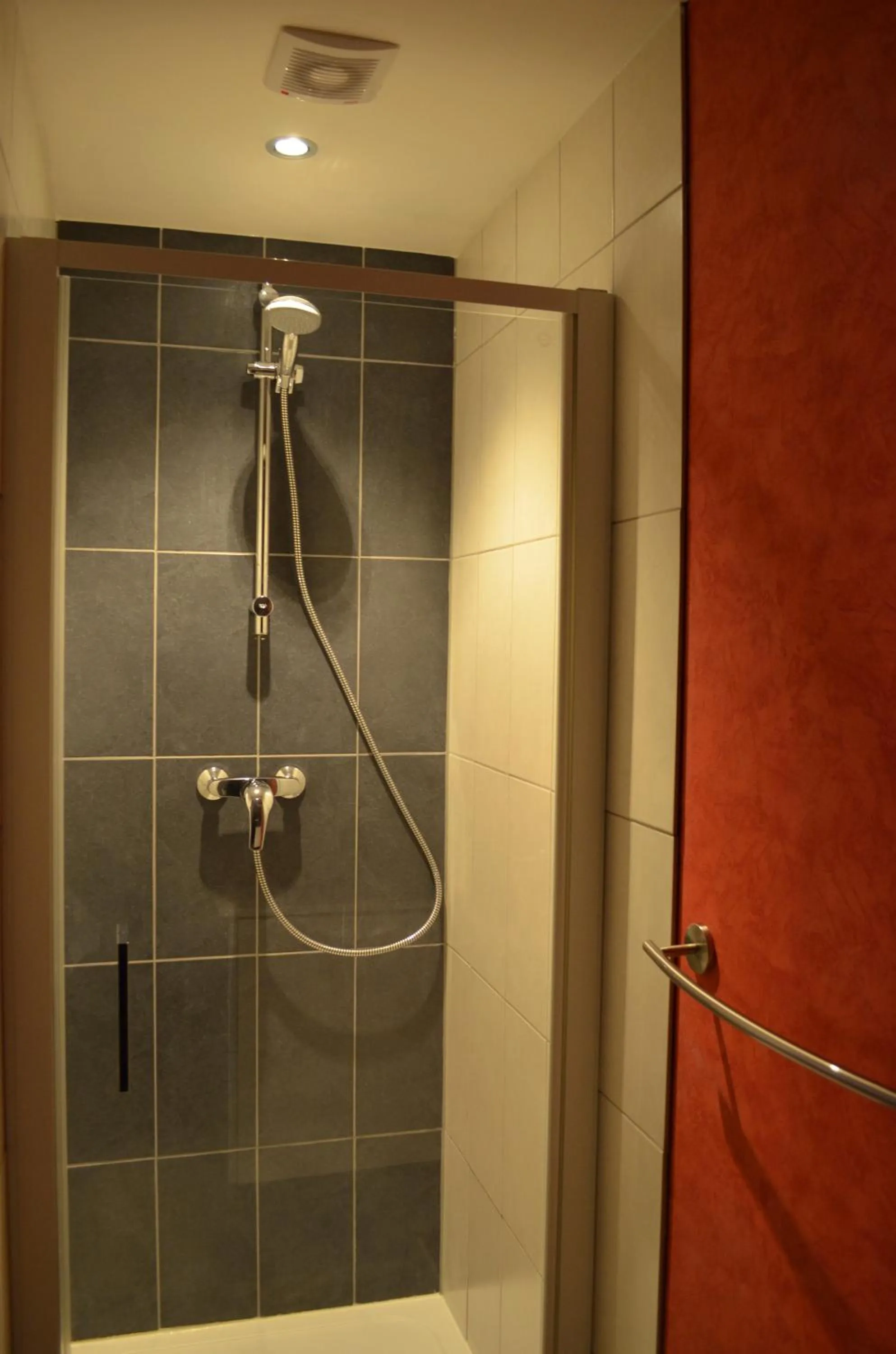 Shower in Chambres d hotes joel