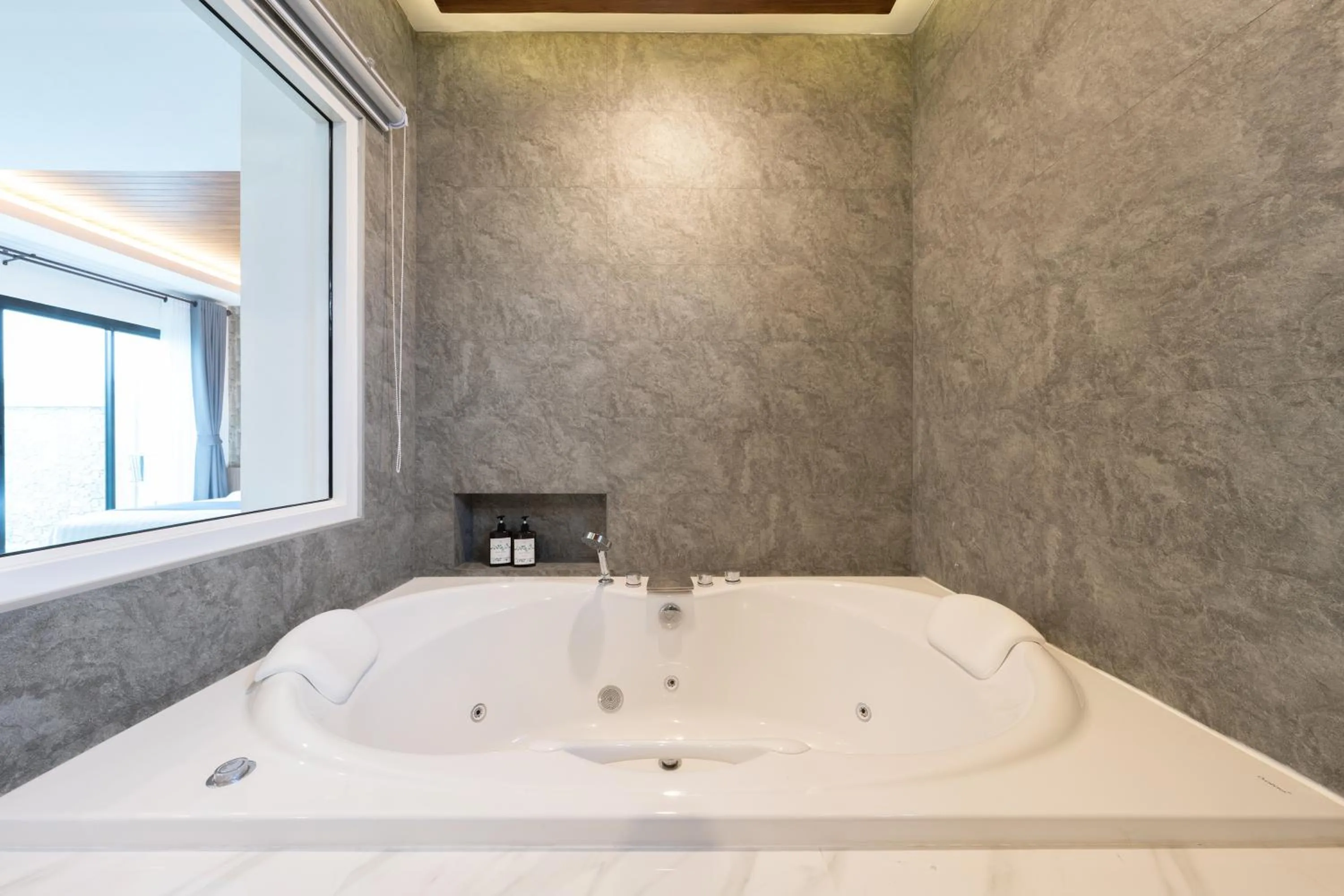 Bathroom in Poonsiri Varich Pool Villa Aonang