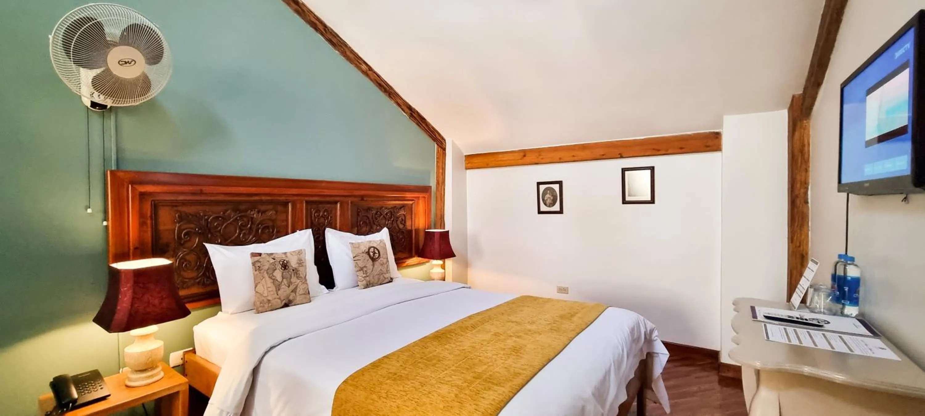 Photo of the whole room, Bed in Casa Joaquin Boutique Hotel