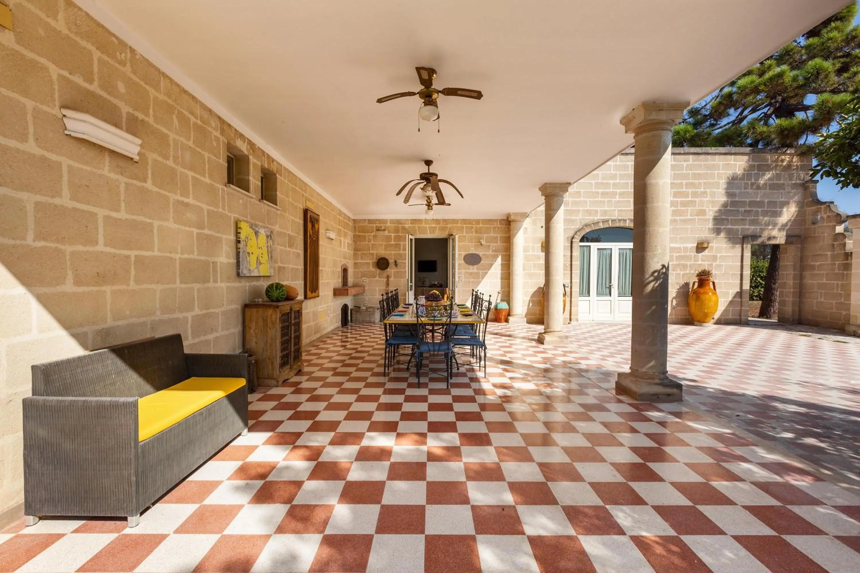 Patio in Casino Casalino by Perle di Puglia