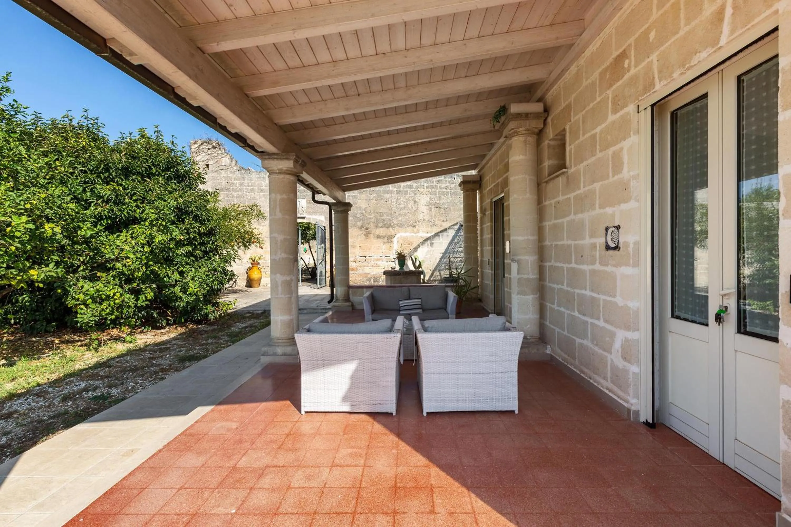 Patio in Casino Casalino by Perle di Puglia