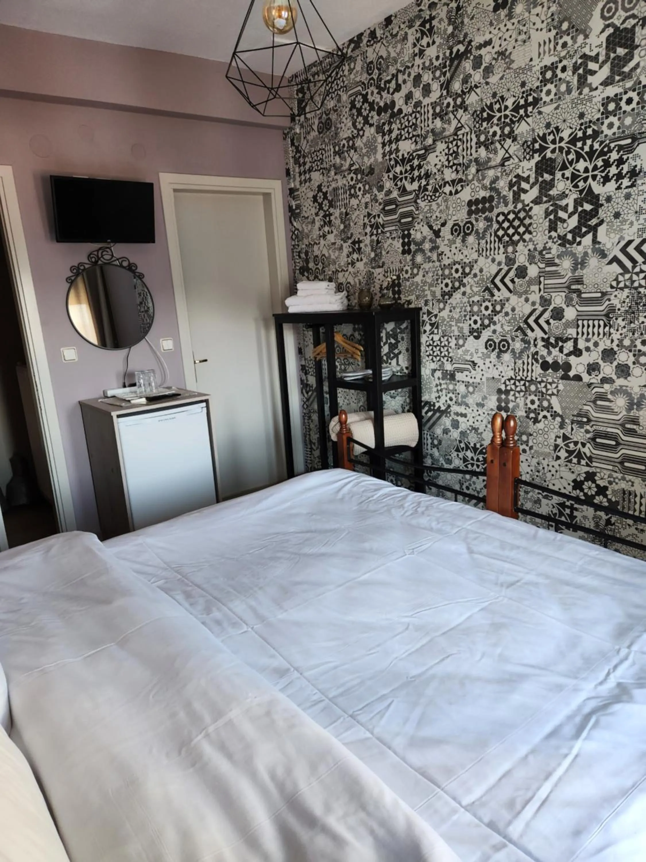 Bedroom, Bed in Guesthouse Monopati - Ξενώνας Μονοπάτι