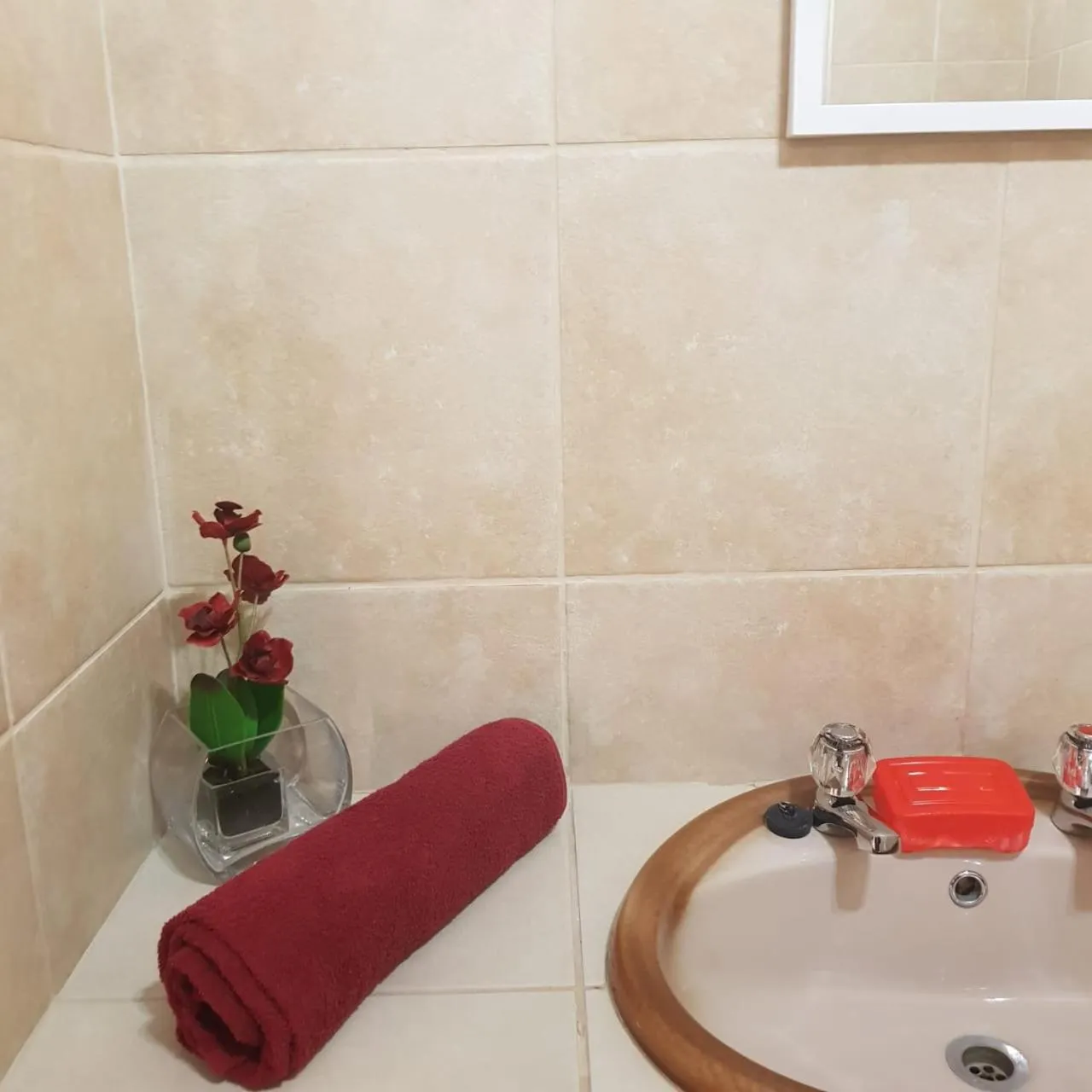 Bathroom in Jolani 2 Guest House