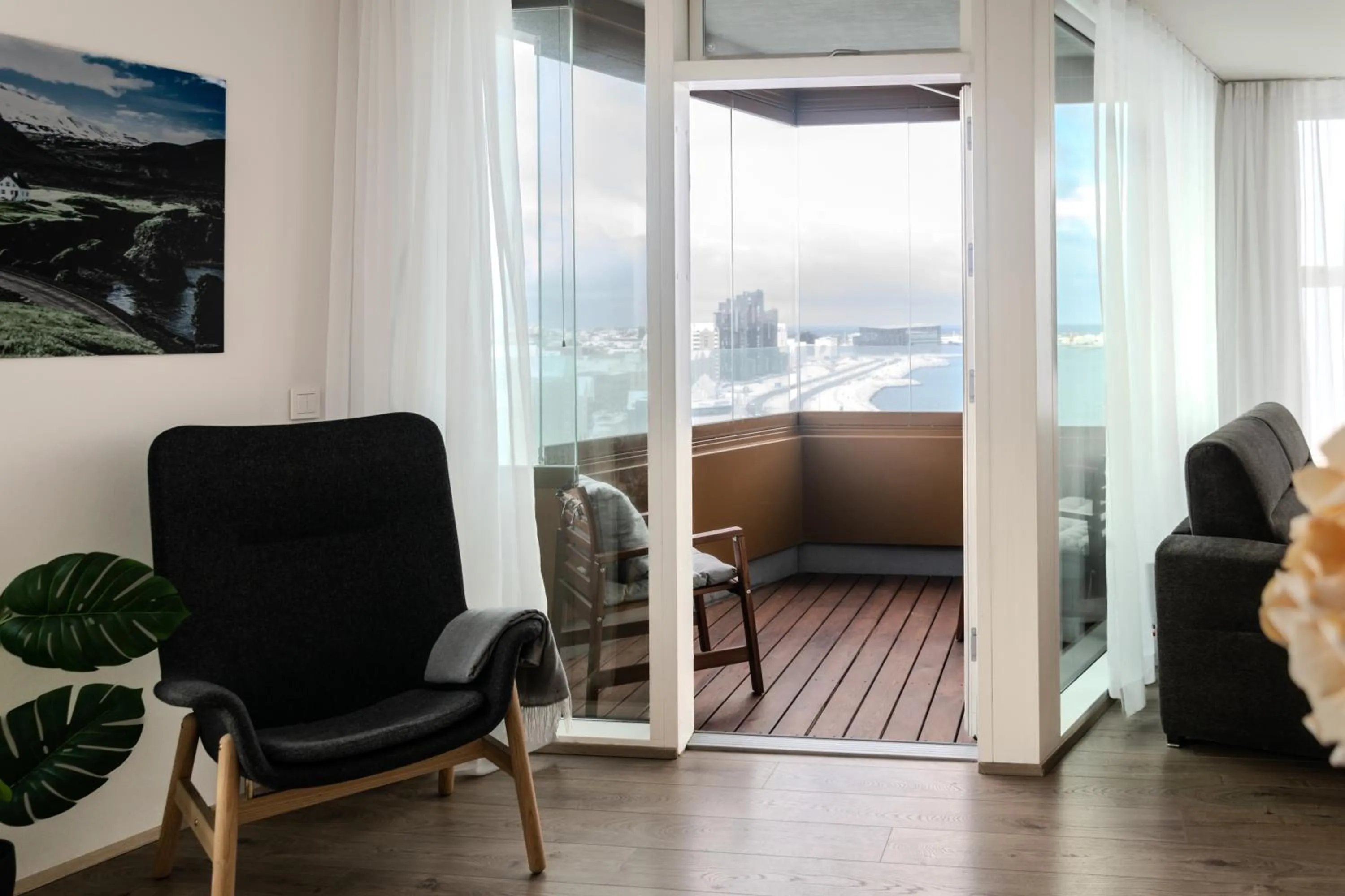 Balcony/Terrace in Sif Apartments by Heimaleiga