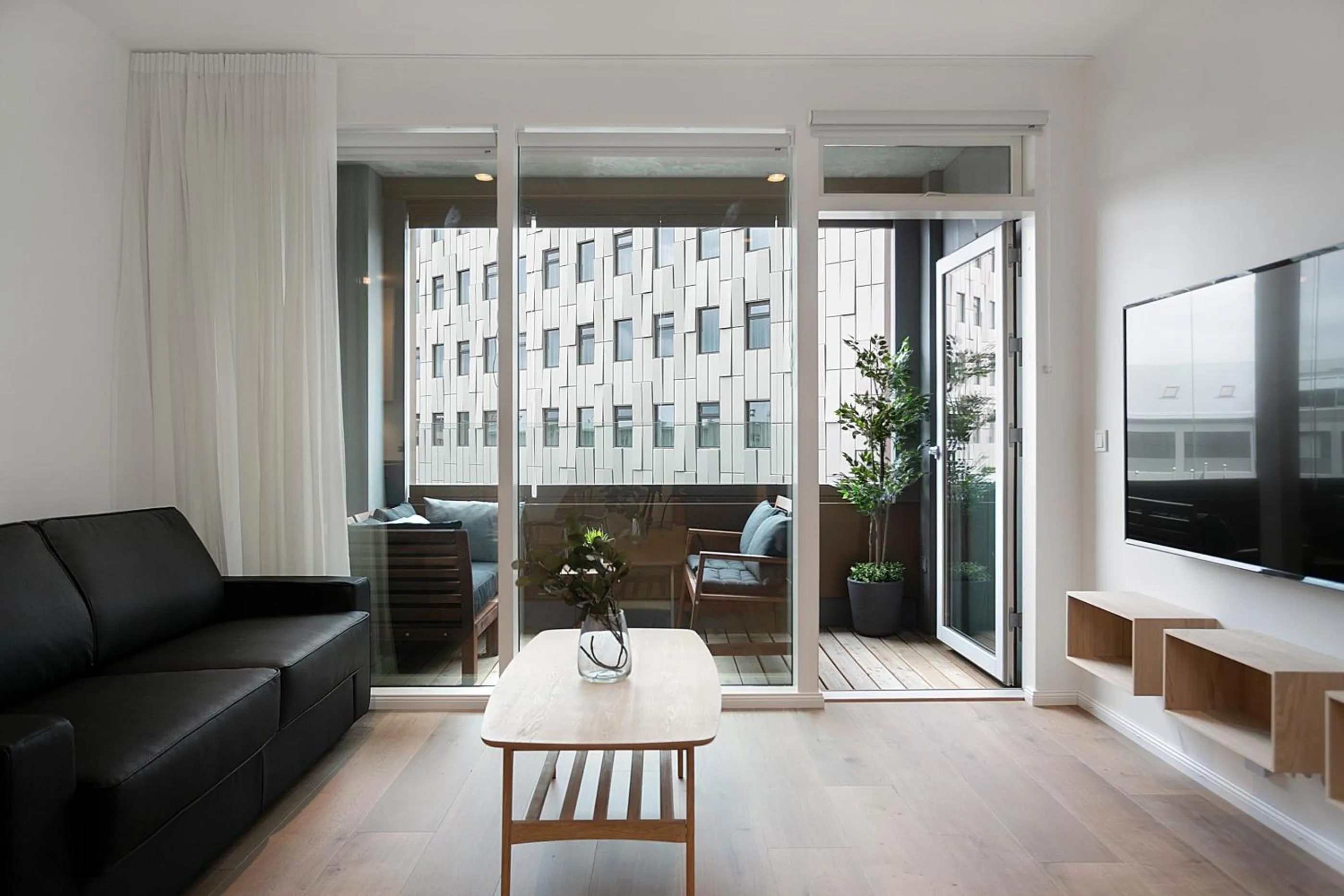 TV and multimedia in Sif Apartments by Heimaleiga