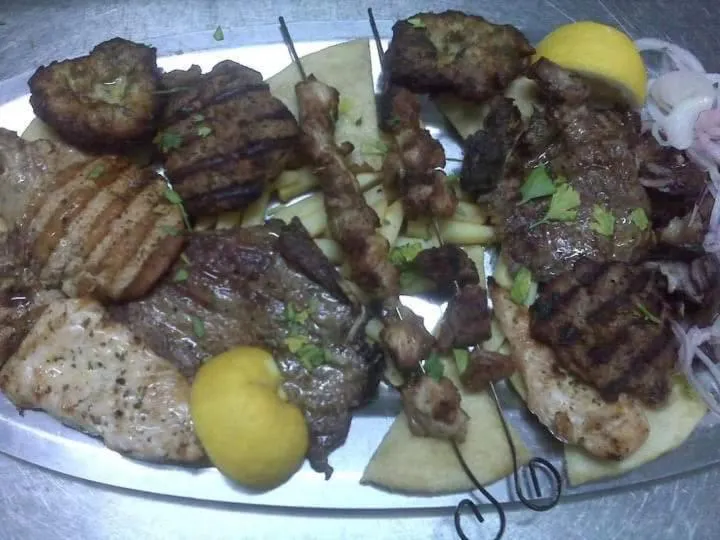 Restaurant/places to eat in Vangelis Studios