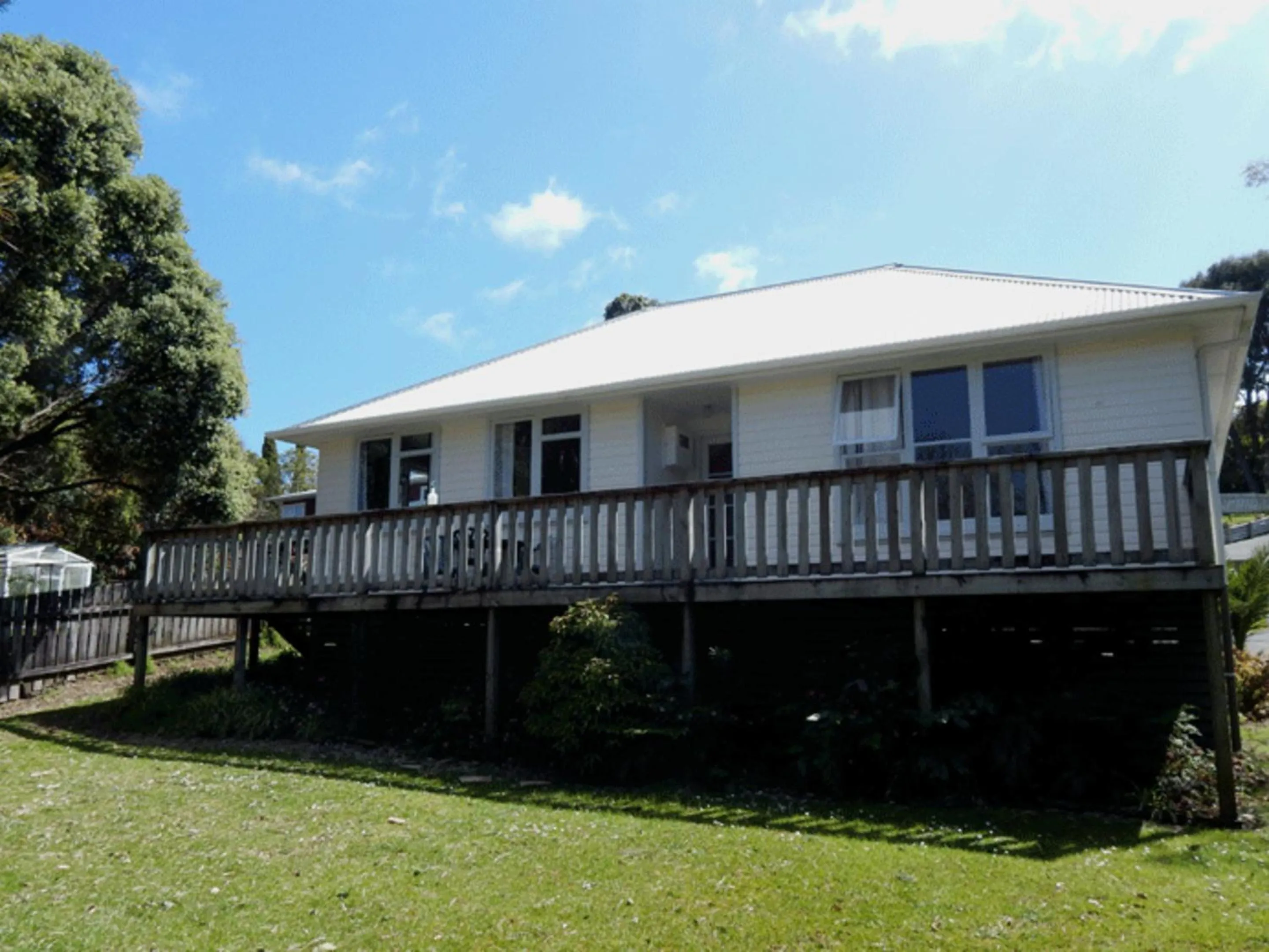Property building in Cheviot Park Motor Lodge